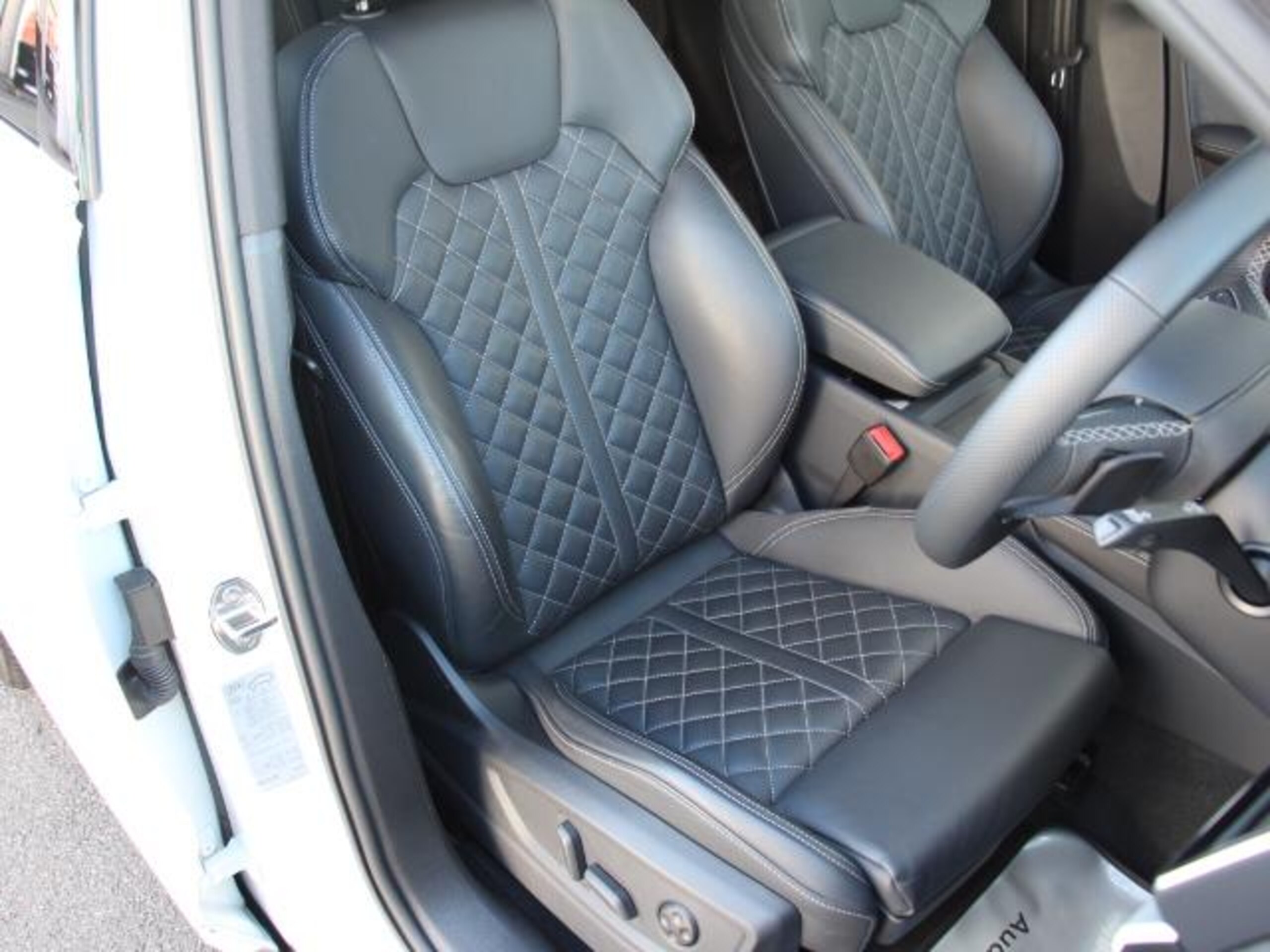 2025 Audi Q5 — photo 2