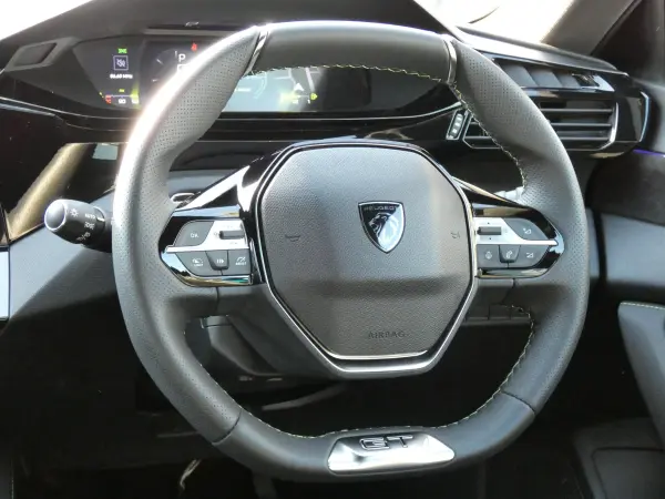 Peugeot 308GT Hybrid — photo 8