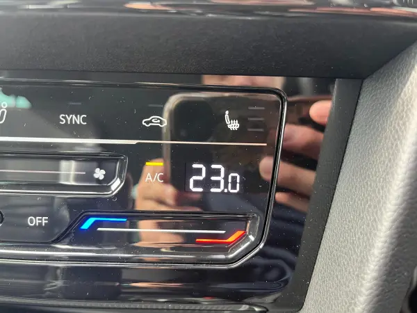 2022 Volkswagen Passat — photo 3