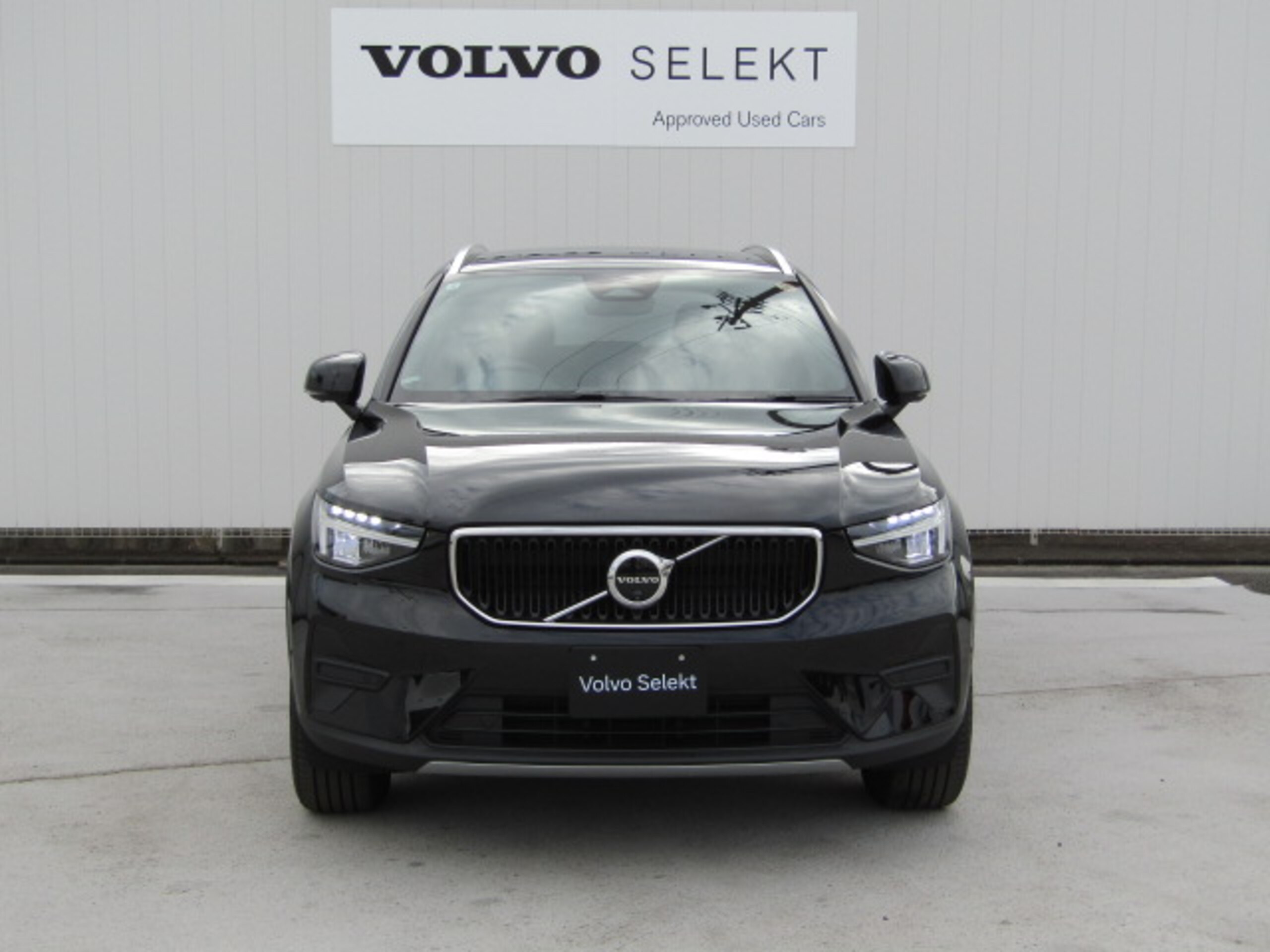 Volvo XC40 Plus B3 — photo 8