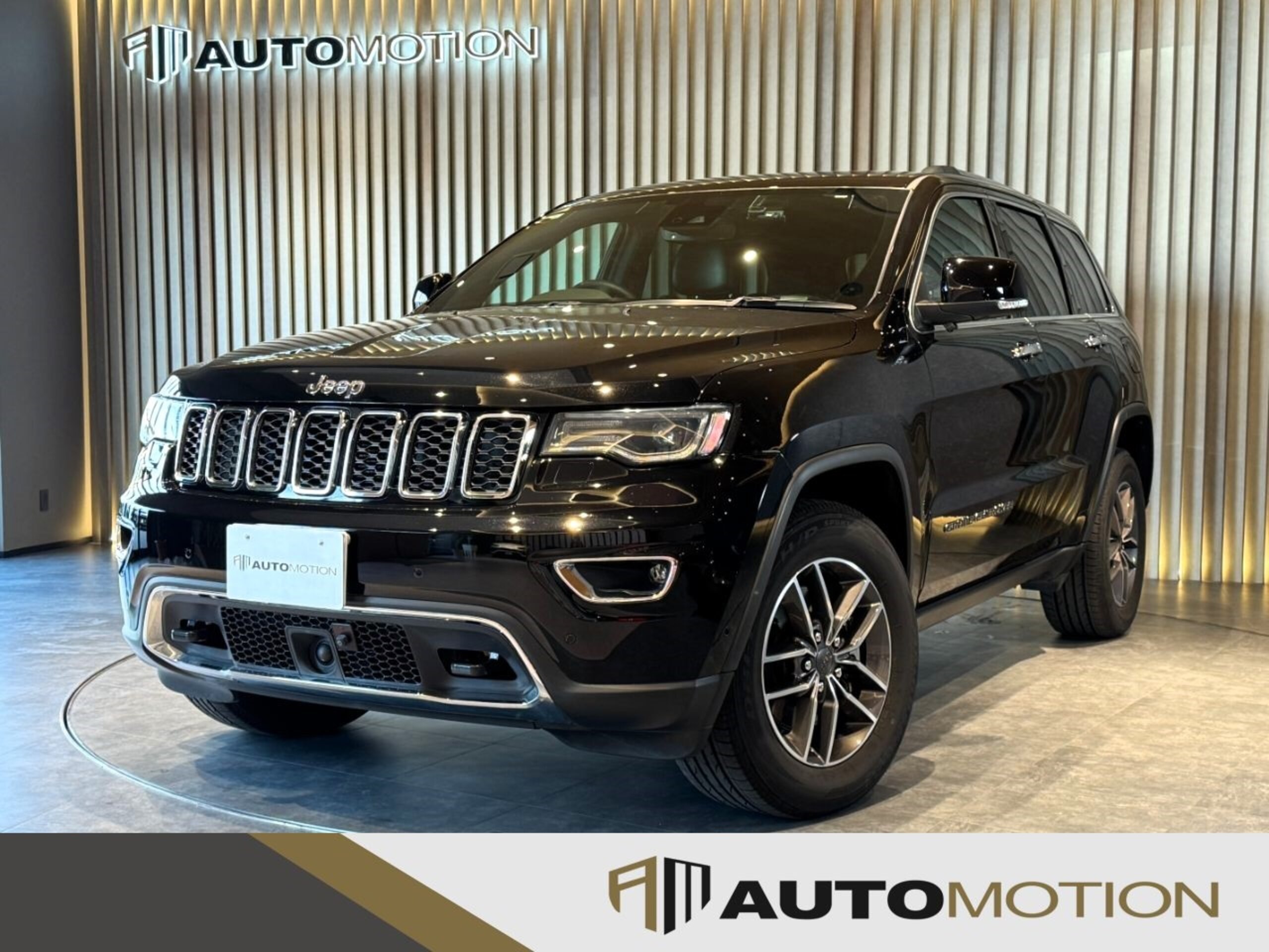 Jeep Grand Cherokee Limited (Non-Air Suspension) 4WD