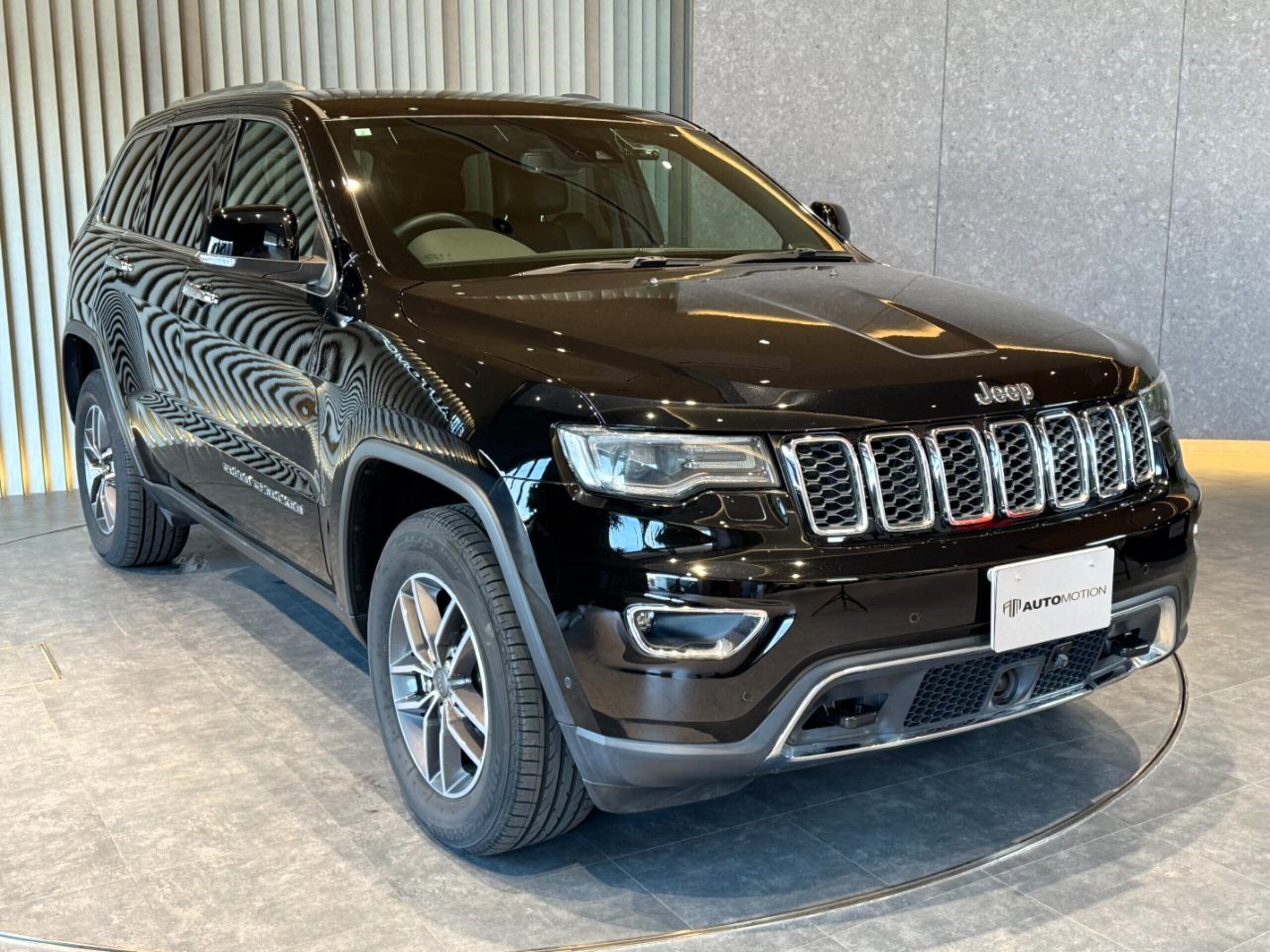 2021 Jeep Grand Cherokee — photo 2