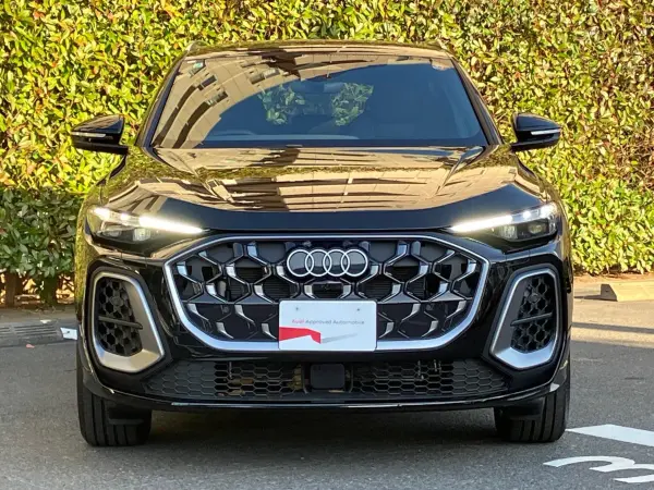 2025 Audi Q5 — photo 2