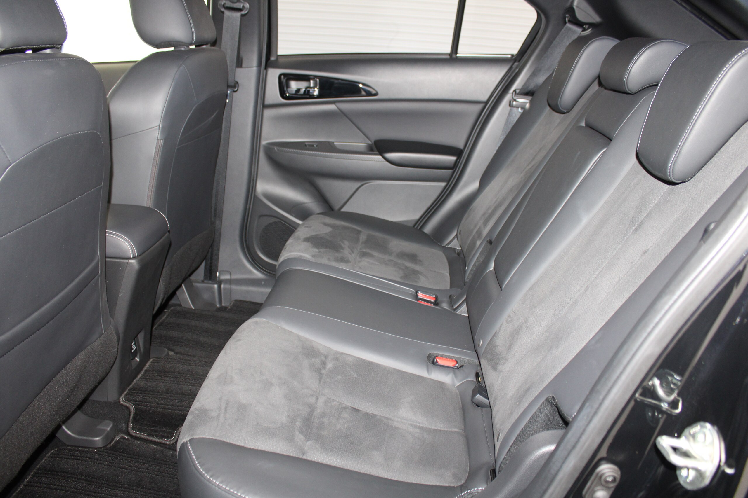 Mitsubishi Eclipse Cross PHEV 2.4 P 4WD — photo 8