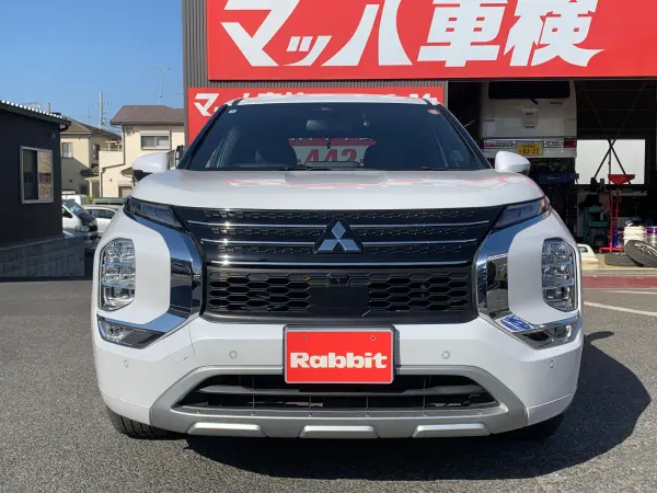 Mitsubishi Outlander PHEV 2.4 P 4WD with Sunroof, BOSE Sound, Factory Navi, TV, 360 Camera, Digital Rearview Mirror, Collision Mitigation Brake, Lane Keep, Corner Sensors, Adaptive Cruise Control, Power Tailgate, ETC, Dashcam, Charging Outlet, Tire Chains (White) — photo 8