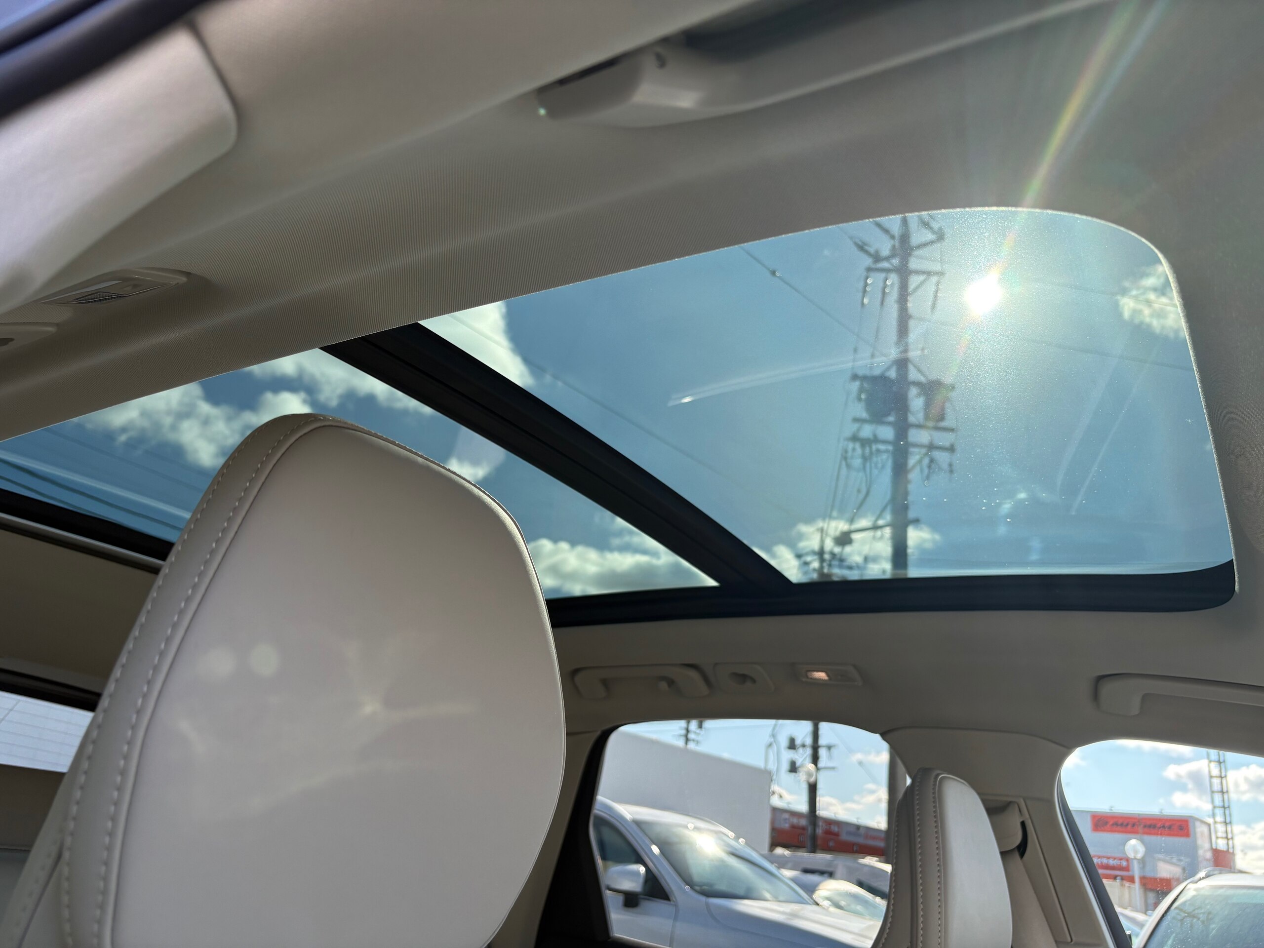 Volvo XC60 Ultimate B5 AWD Certified Used Car — photo 8