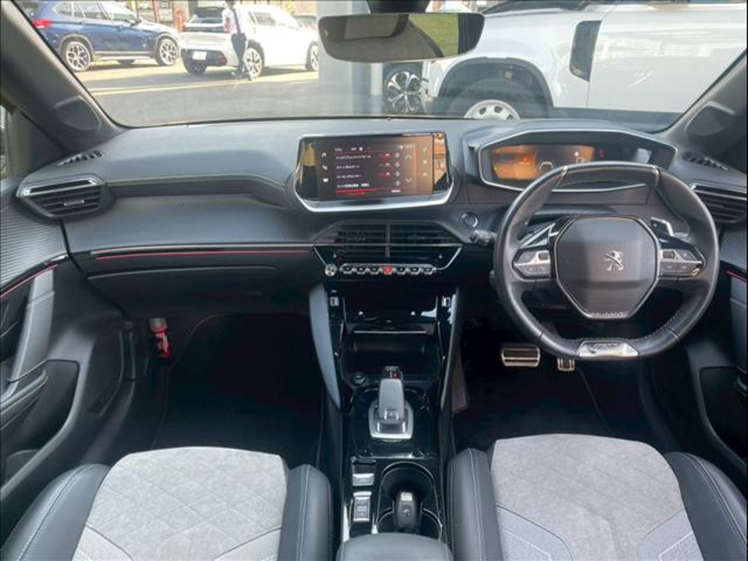 2021 Peugeot 208 — photo 2