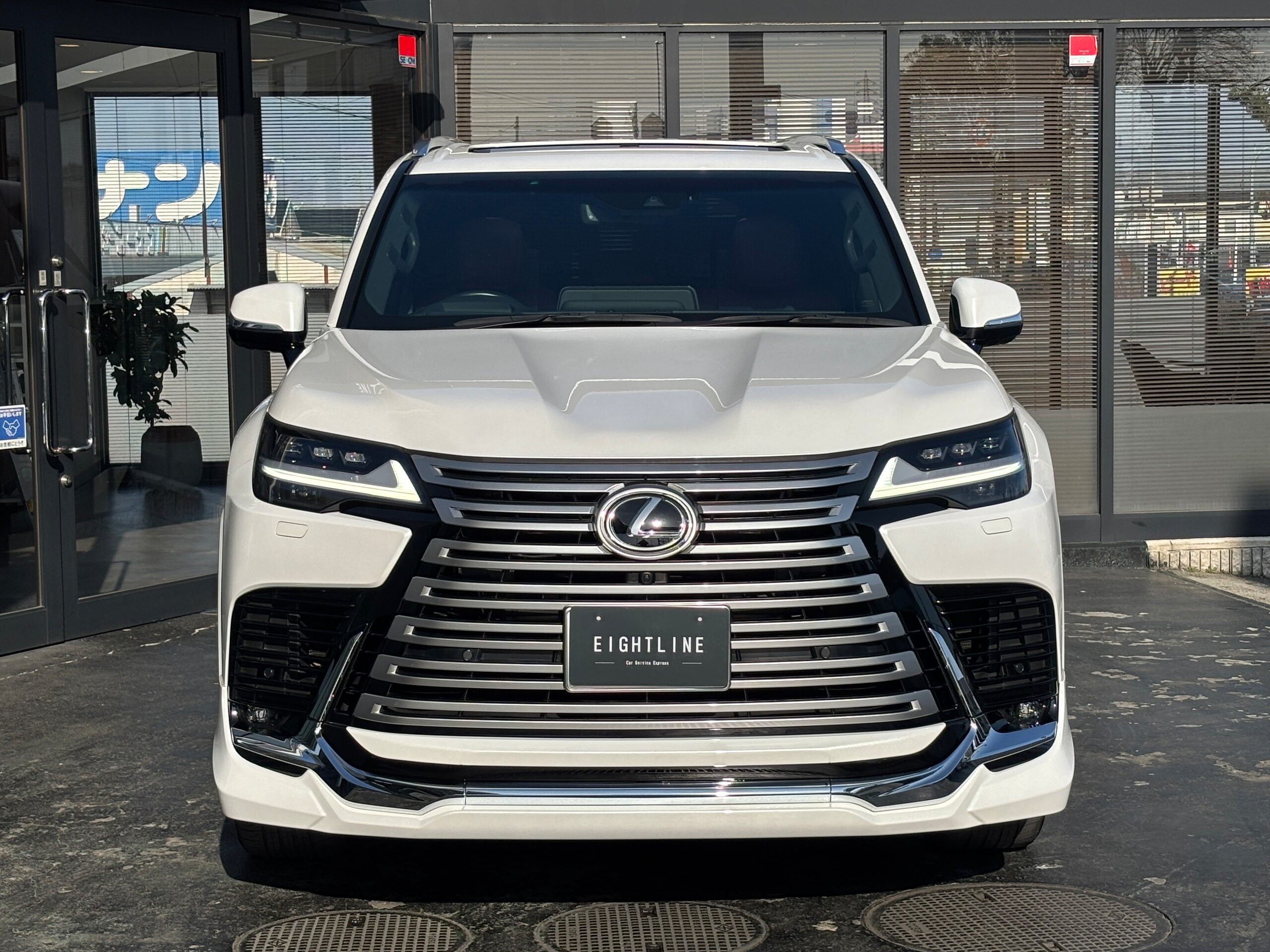 2024 Lexus Lx — photo 2