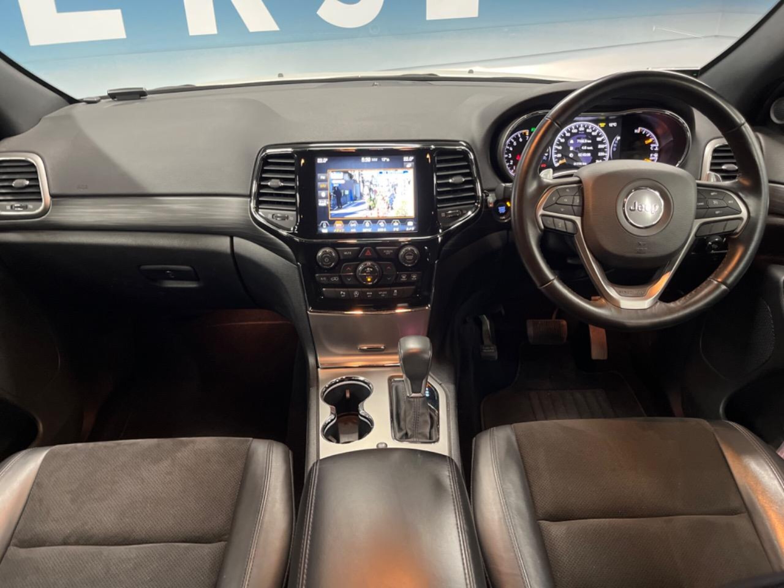2020 Jeep Grand Cherokee — photo 2