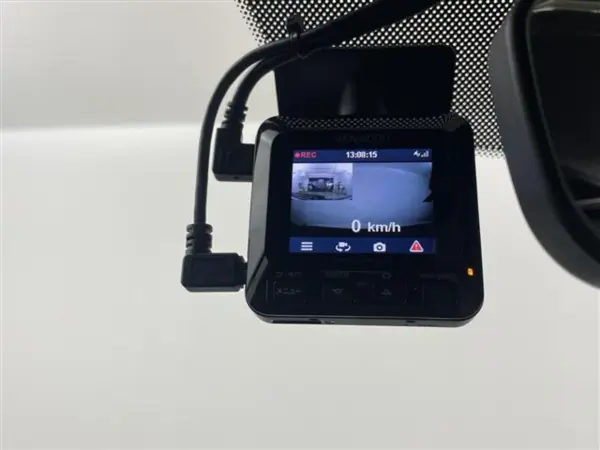 2023 Mazda 3 Fastback — photo 3