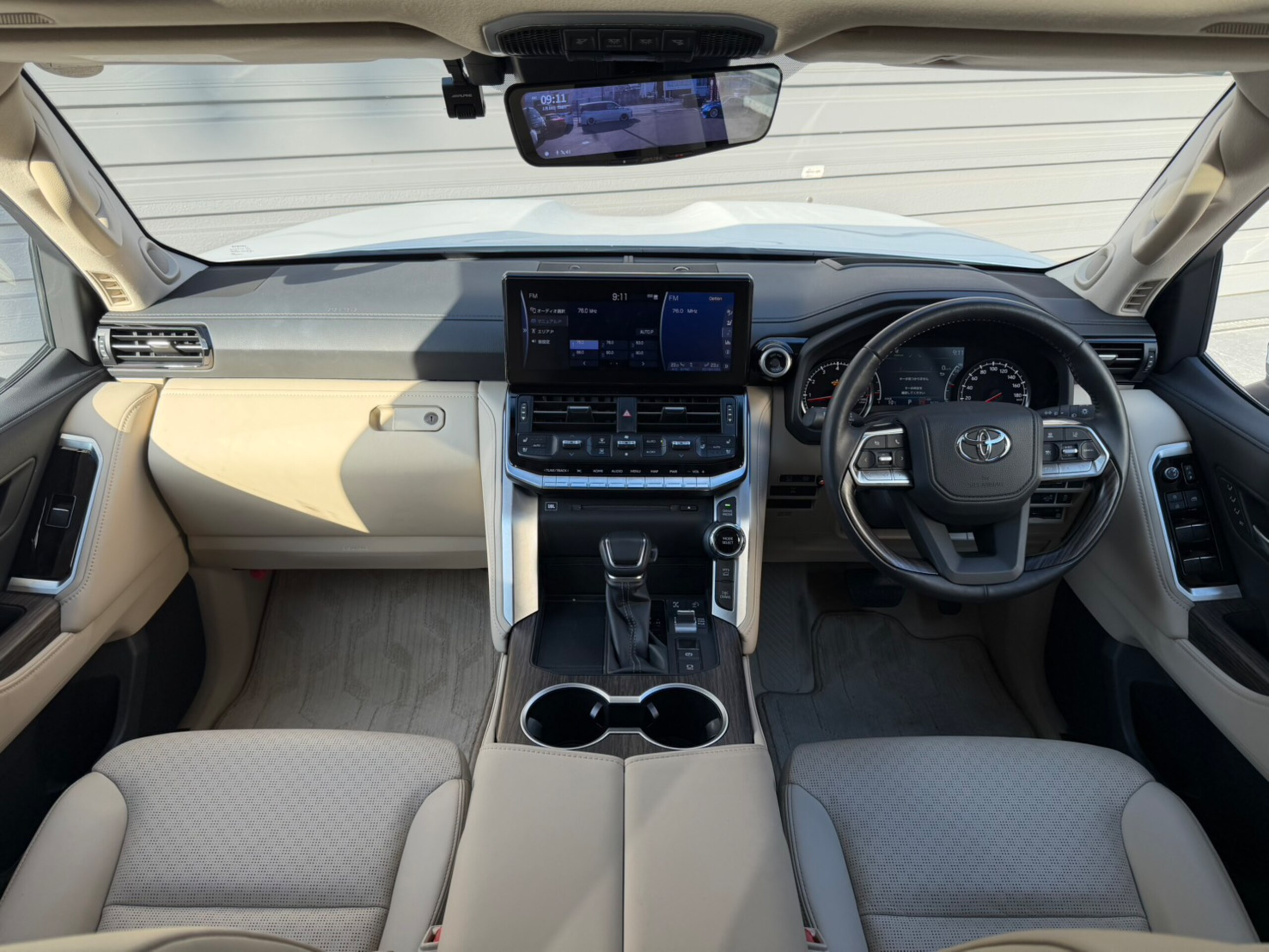 Toyota Land Cruiser 300 3.5 ZX 4WD — photo 8