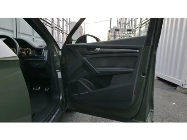Audi SQ5 3.0 4WD with Panoramic Sunroof (District Green M) — photo 8