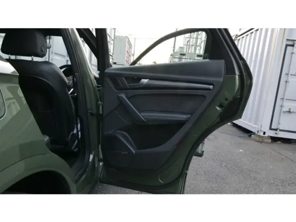Audi SQ5 3.0 4WD with Panoramic Sunroof (District Green M) — photo 9