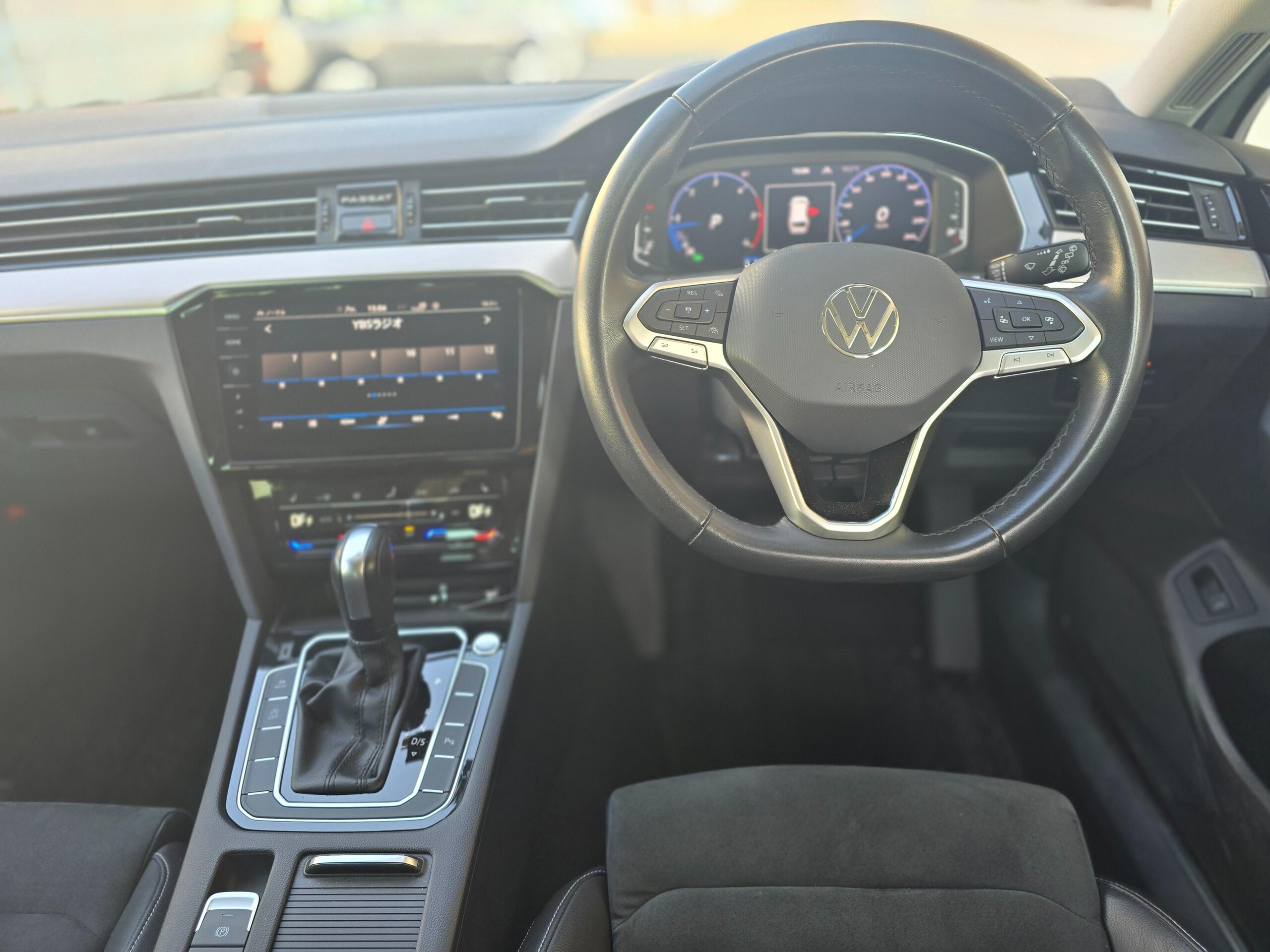 2021 Volkswagen Passat — photo 3