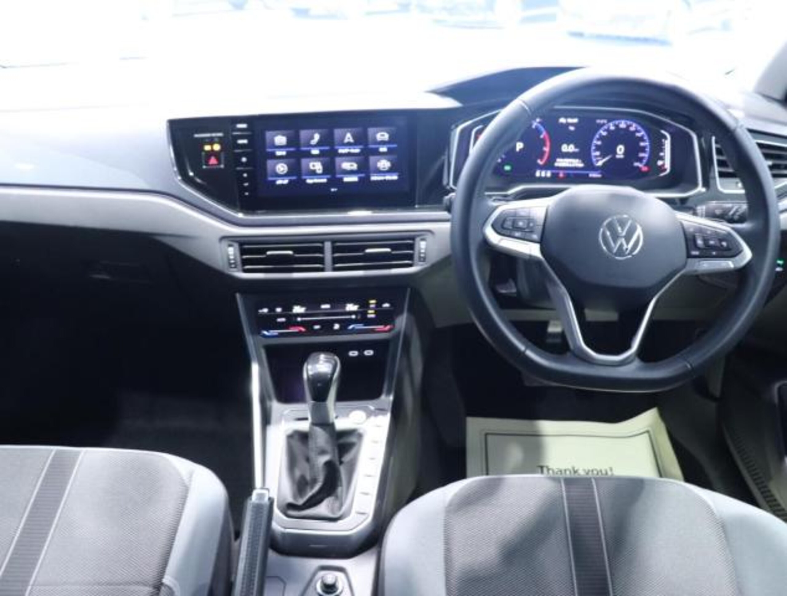 2024 Volkswagen Polo — photo 2