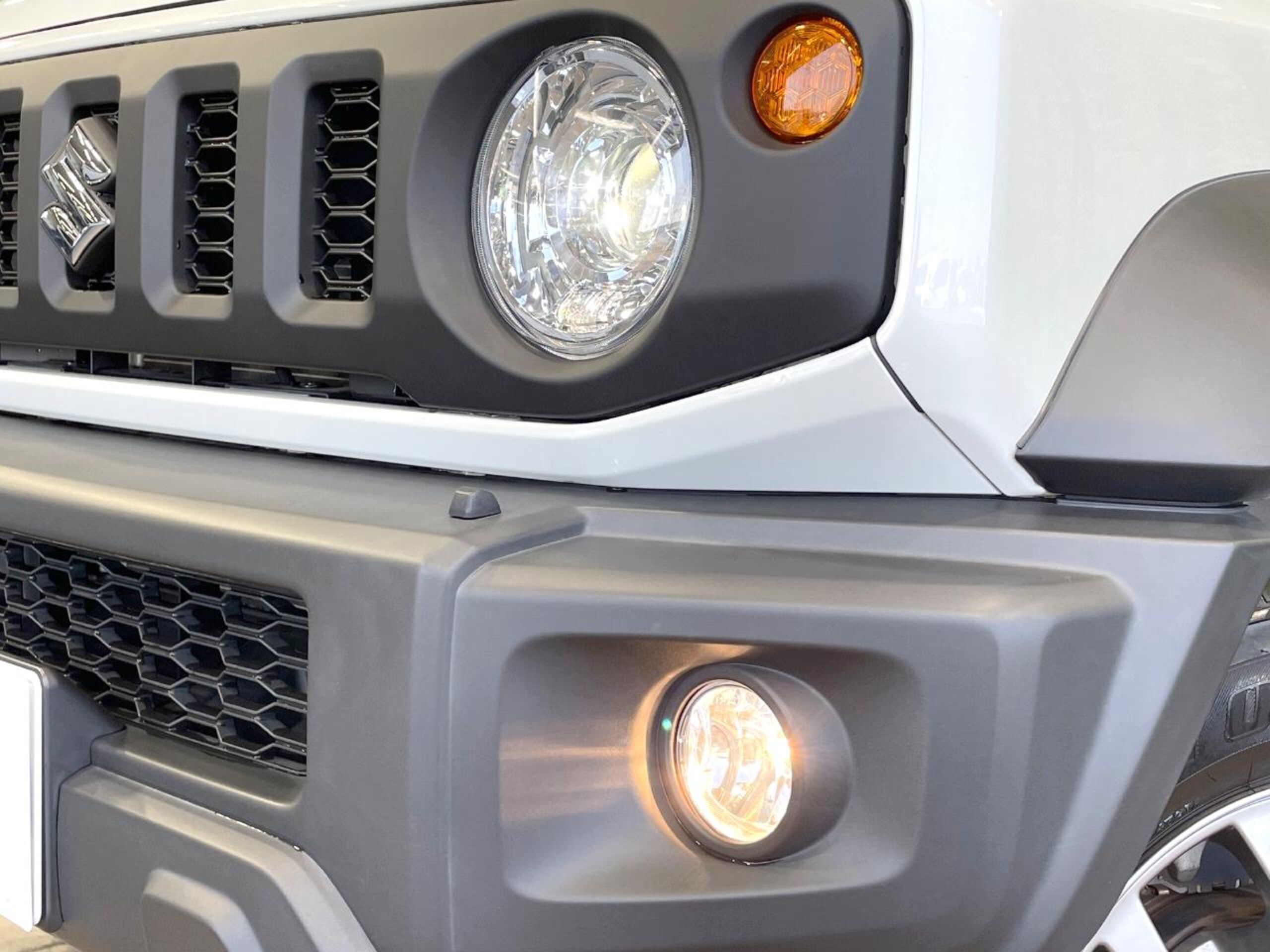 Suzuki Jimny Sierra 1.5 JC 4WD — photo 8