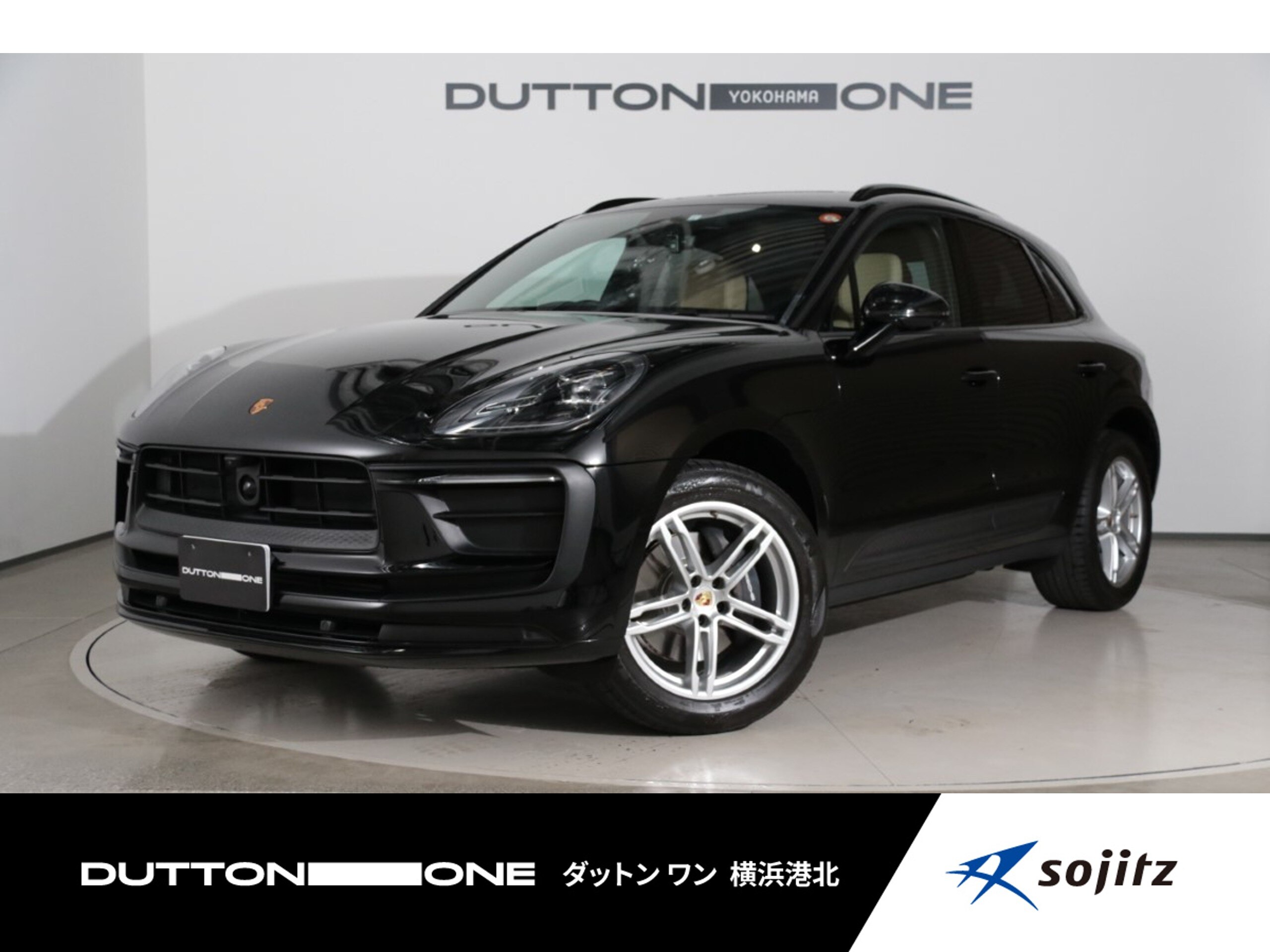 Porsche Macan PDK 4WD Sport Chrono Package Half Leather Beige Interior Seat Heater Seat Memory ACC Around View Monitor (Black)