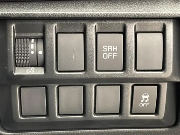 Subaru Forester 2.0 Touring 4WD with 8-inch Display Audio, Radar Cruise Control, Seat Heaters, Rear Camera, Side Camera, Corner Sensors, Genuine Alloy Wheels, ETC, LED Headlights, Paddle Shift (Green) — photo 7