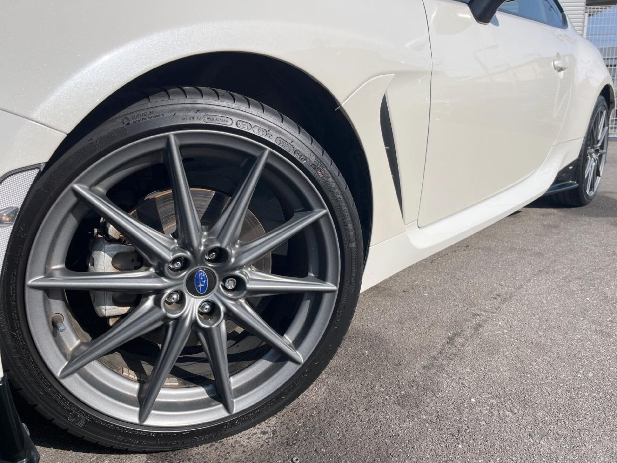 Subaru BRZ 2.4 S 6MT STI Aero Package with Backup Camera — photo 9