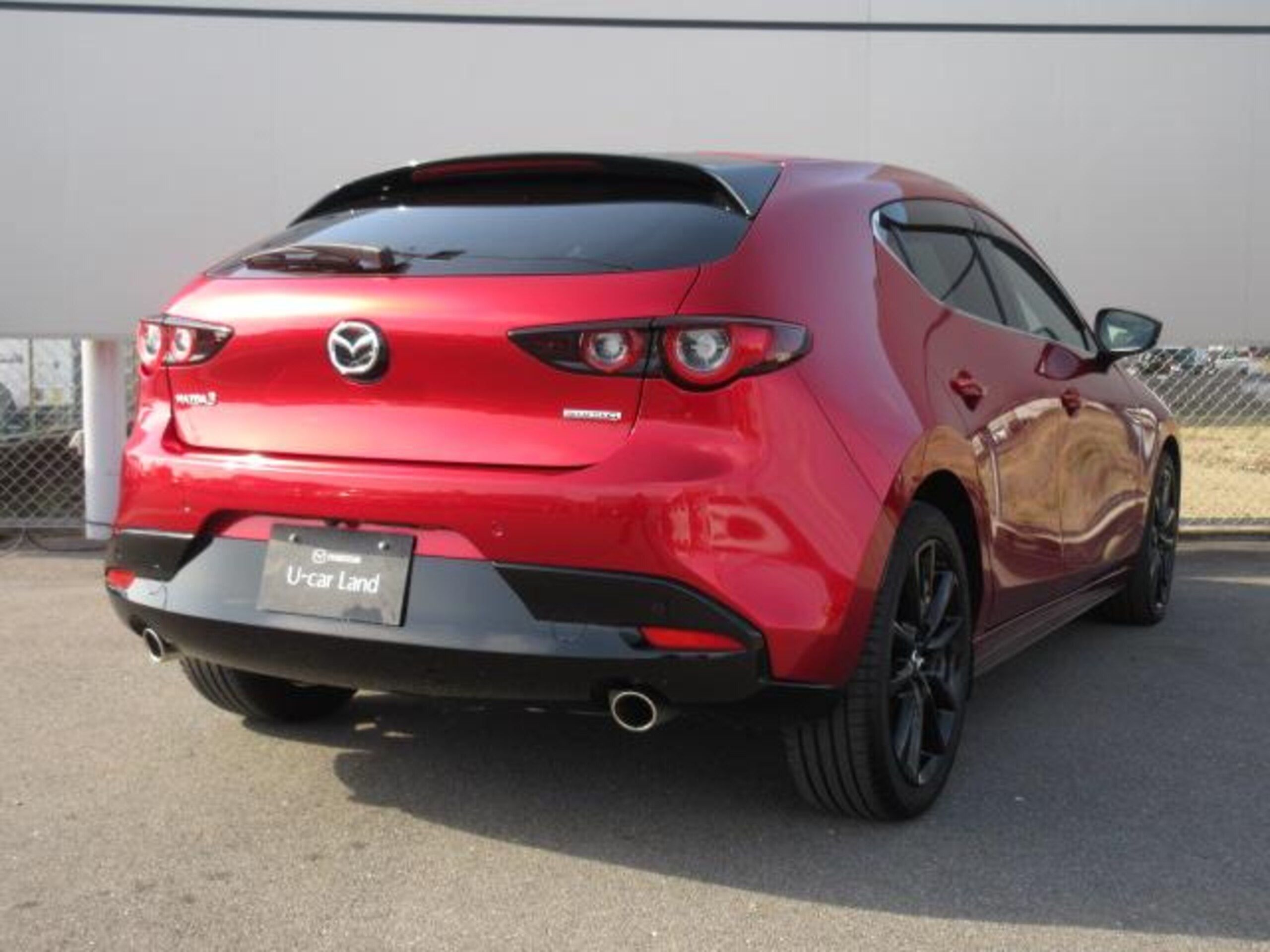 2023 Mazda 3 Fastback — photo 2