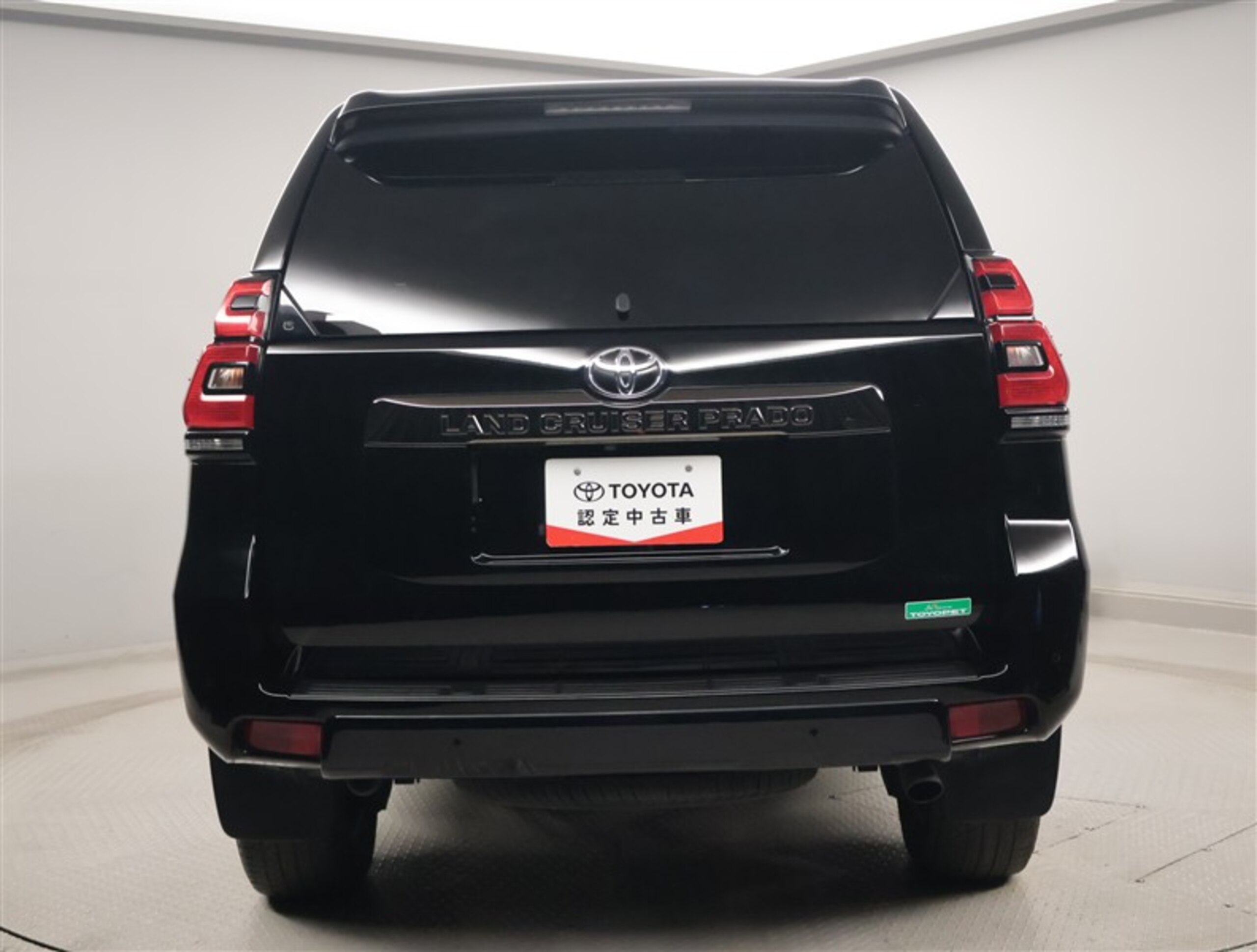 2021 Toyota Land Cruiser Prado — photo 2
