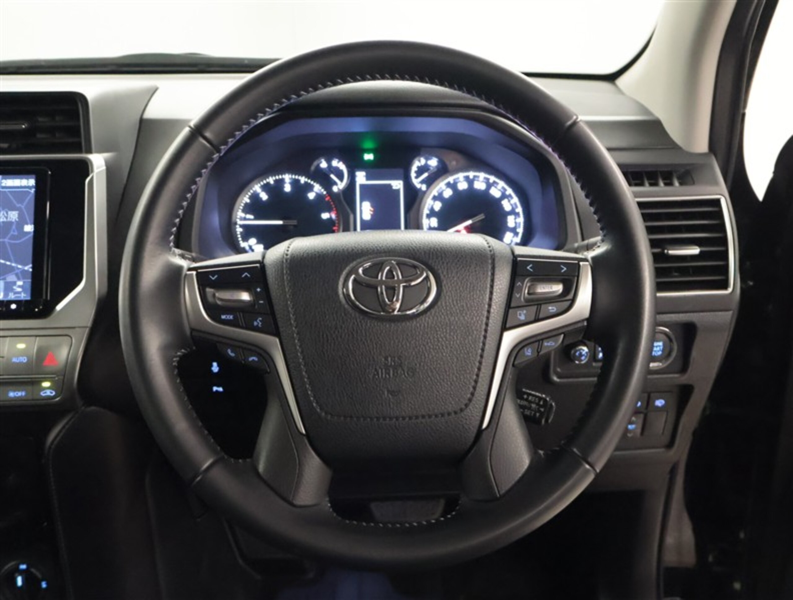 Toyota Land Cruiser Prado 2.8 TX L Package Black Edition Diesel Turbo 4WD — photo 8