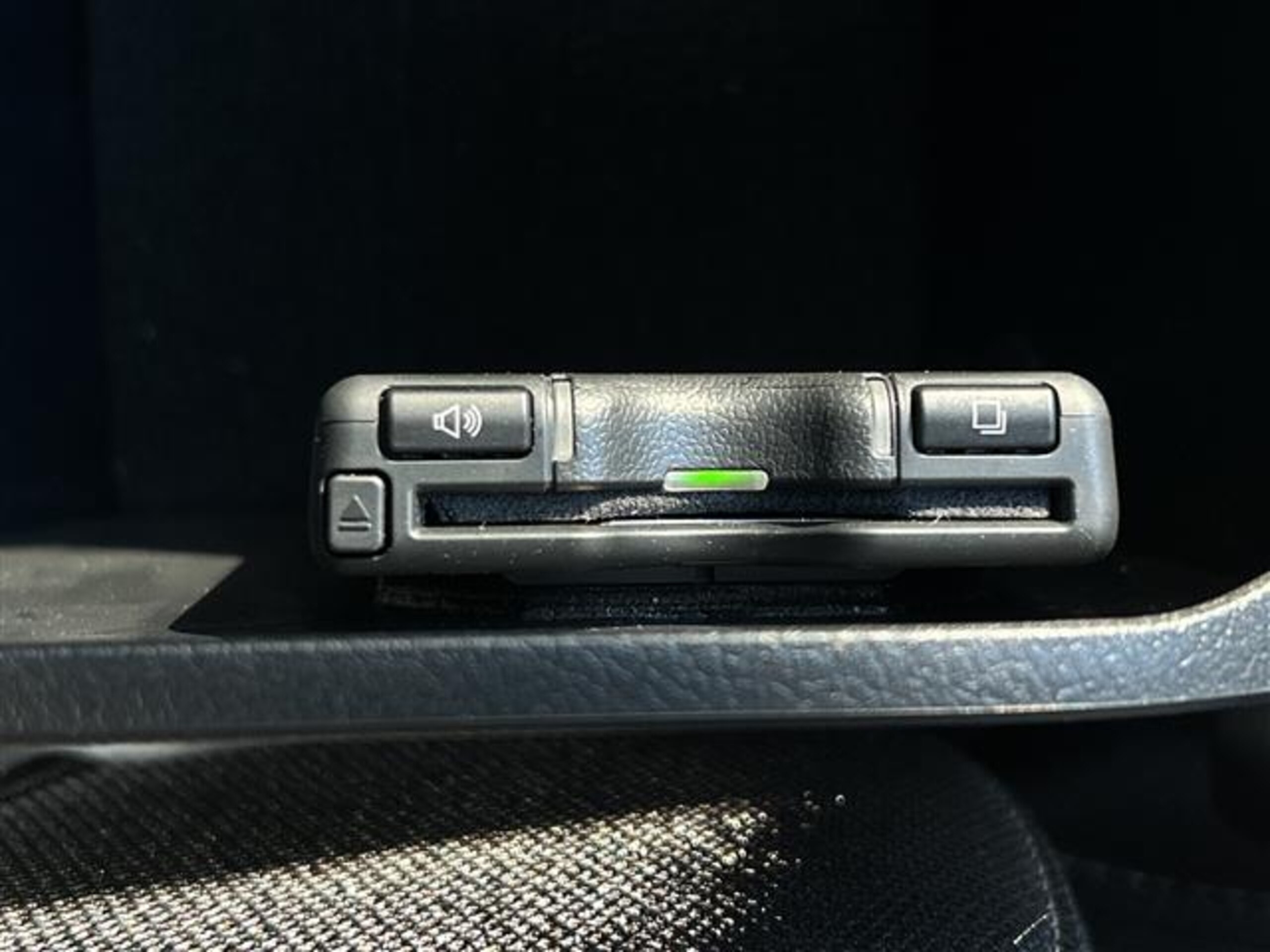 2023 Toyota Hilux — photo 2