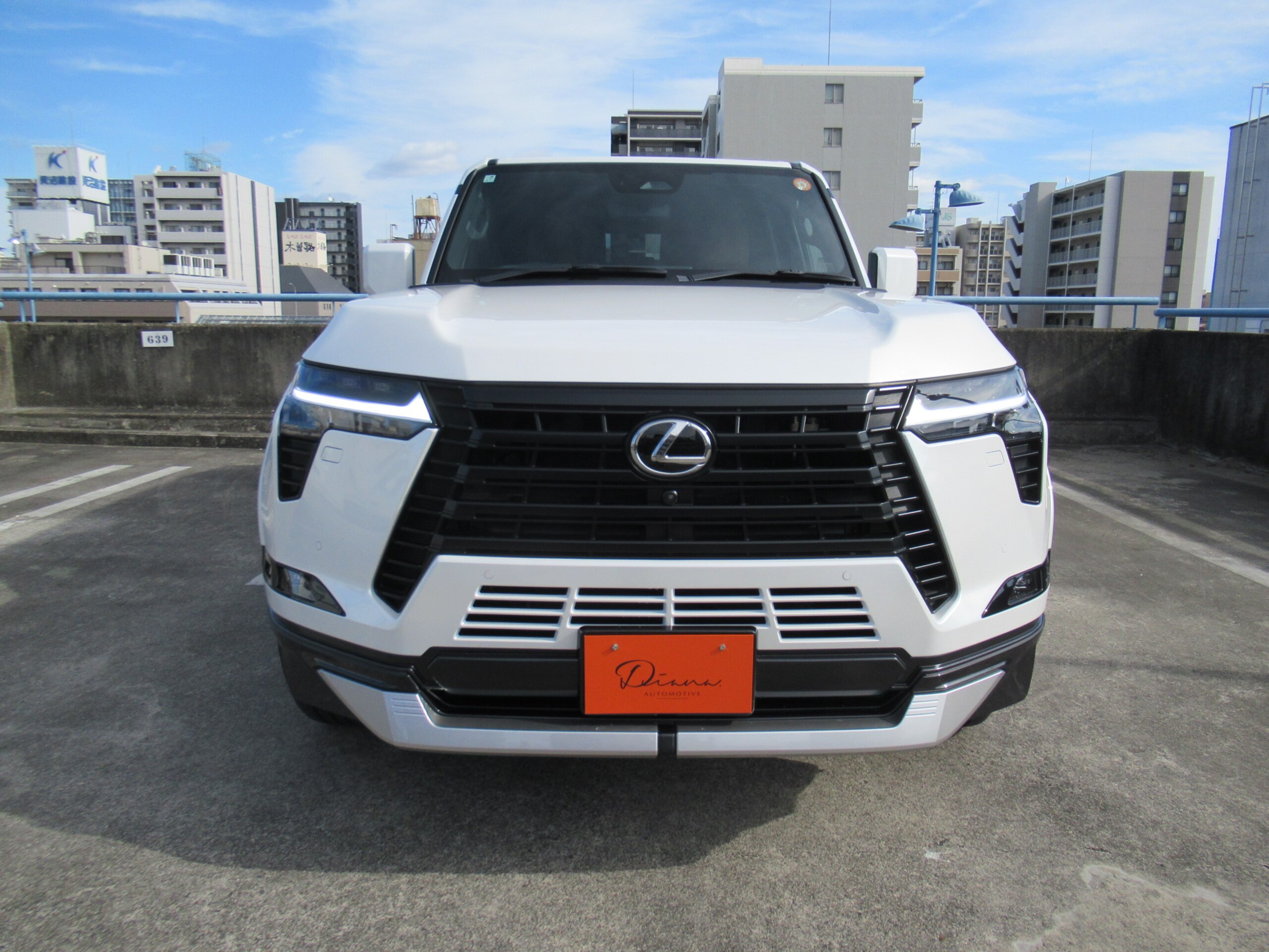 2025 Lexus Gx — photo 3