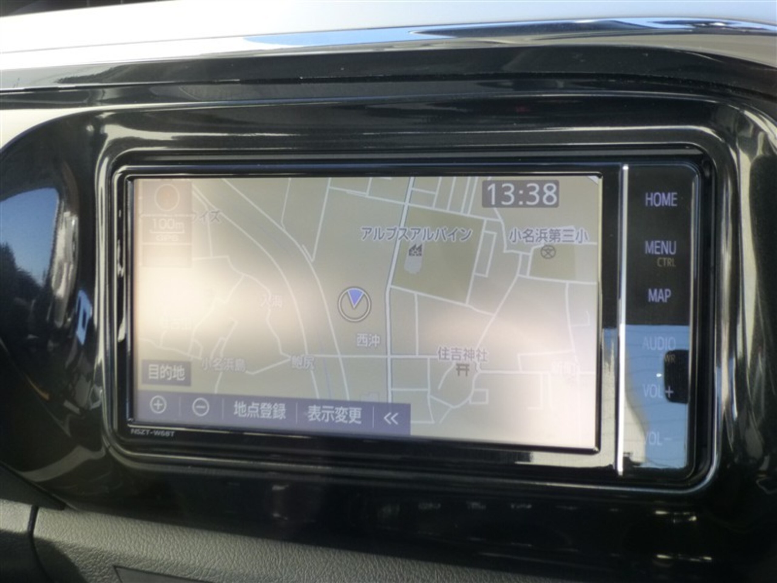 Toyota Hilux 2.4 Z Diesel Turbo 4WD with Navigation, Full-Seg TV, and Backup Monitor — photo 9