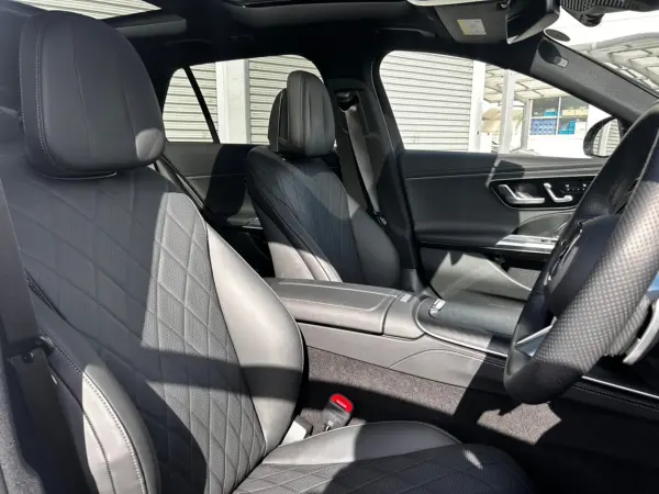 Mercedes-Benz E-Class Wagon E200 Avantgarde AMG Line Package (with ISG) MP202501 Digital Interior Package Leather Exclusive Package Advanced Package Panoramic Sliding Roof One Owner Burmester Sound Adaptive High Beam Assist Plus (Opalith White M) — photo 7