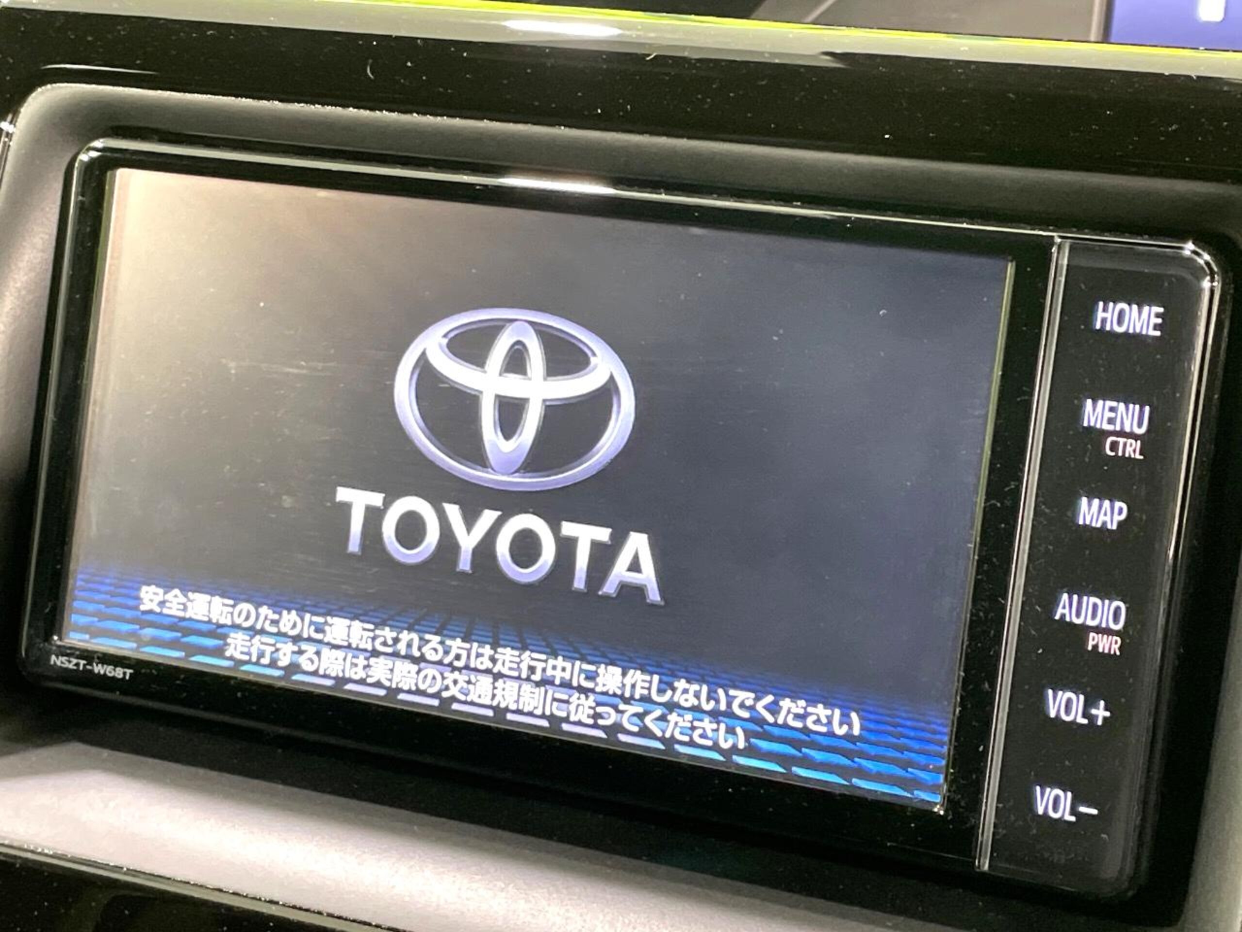 2021 Toyota Noah — photo 3