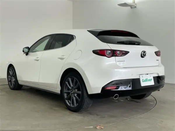 2019 Mazda 3 Fastback — photo 3