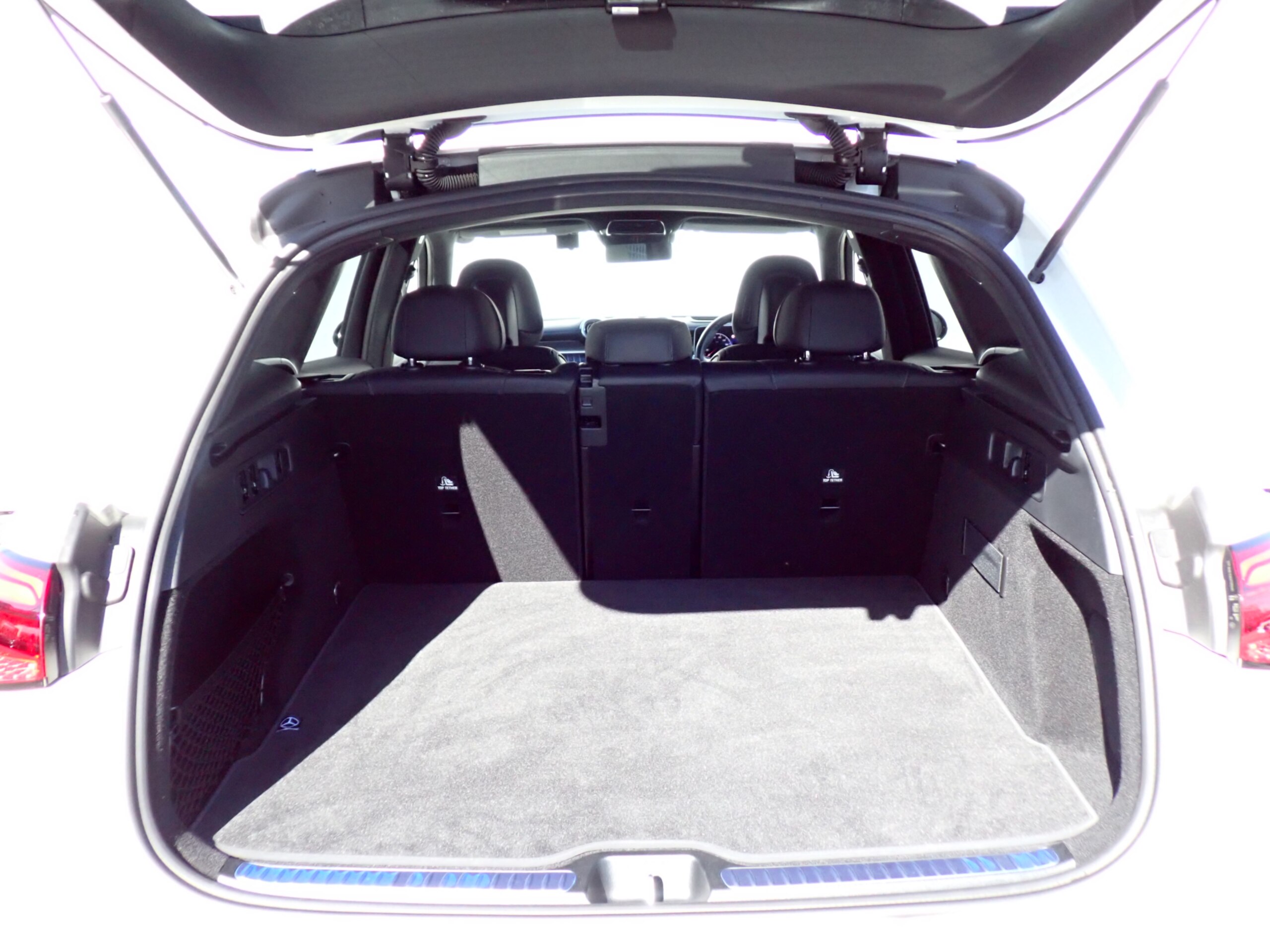 Mercedes-Benz GLC220 d 4MATIC (ISG) AMG Line Package Diesel Turbo 4WD — photo 9