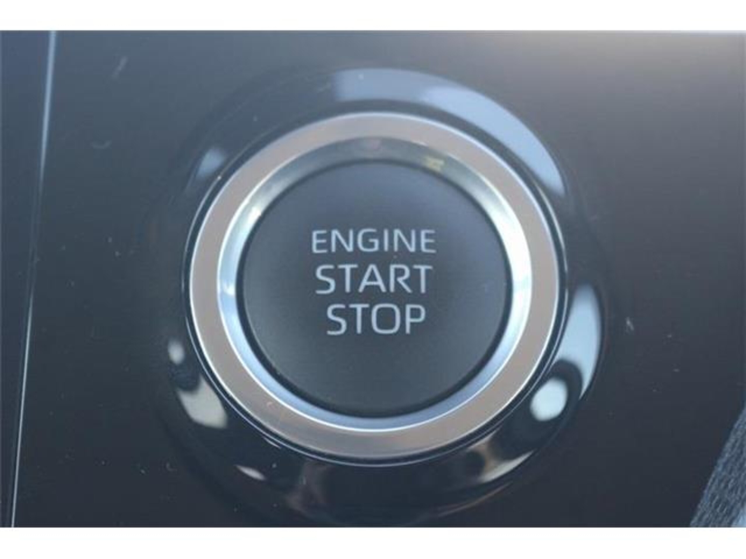 Toyota Noah 2.0 G — photo 7