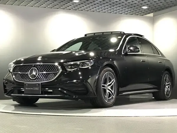 Mercedes-Benz E-Class E220 d Avantgarde AMG Line Package (ISG Equipped Model) Diesel Turbo MP202401 Leather Exclusive Package Digital Interior Package Advanced Package Panoramic Sliding Roof (Obsidian Black) — thumbnail 1