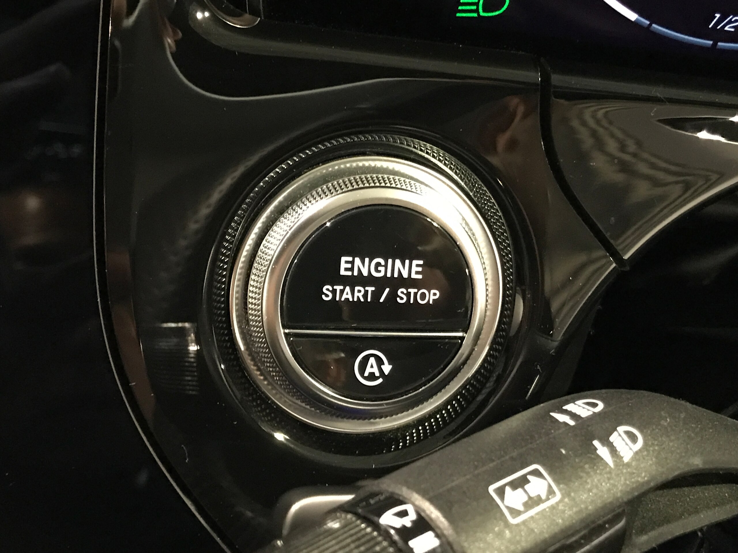 Mercedes-Benz E-Class E220 d Avantgarde AMG Line Package (ISG) Diesel Turbo MP202401 Leather Exclusive Package Digital Interior Package Advanced Package Panoramic Sliding Roof — photo 8