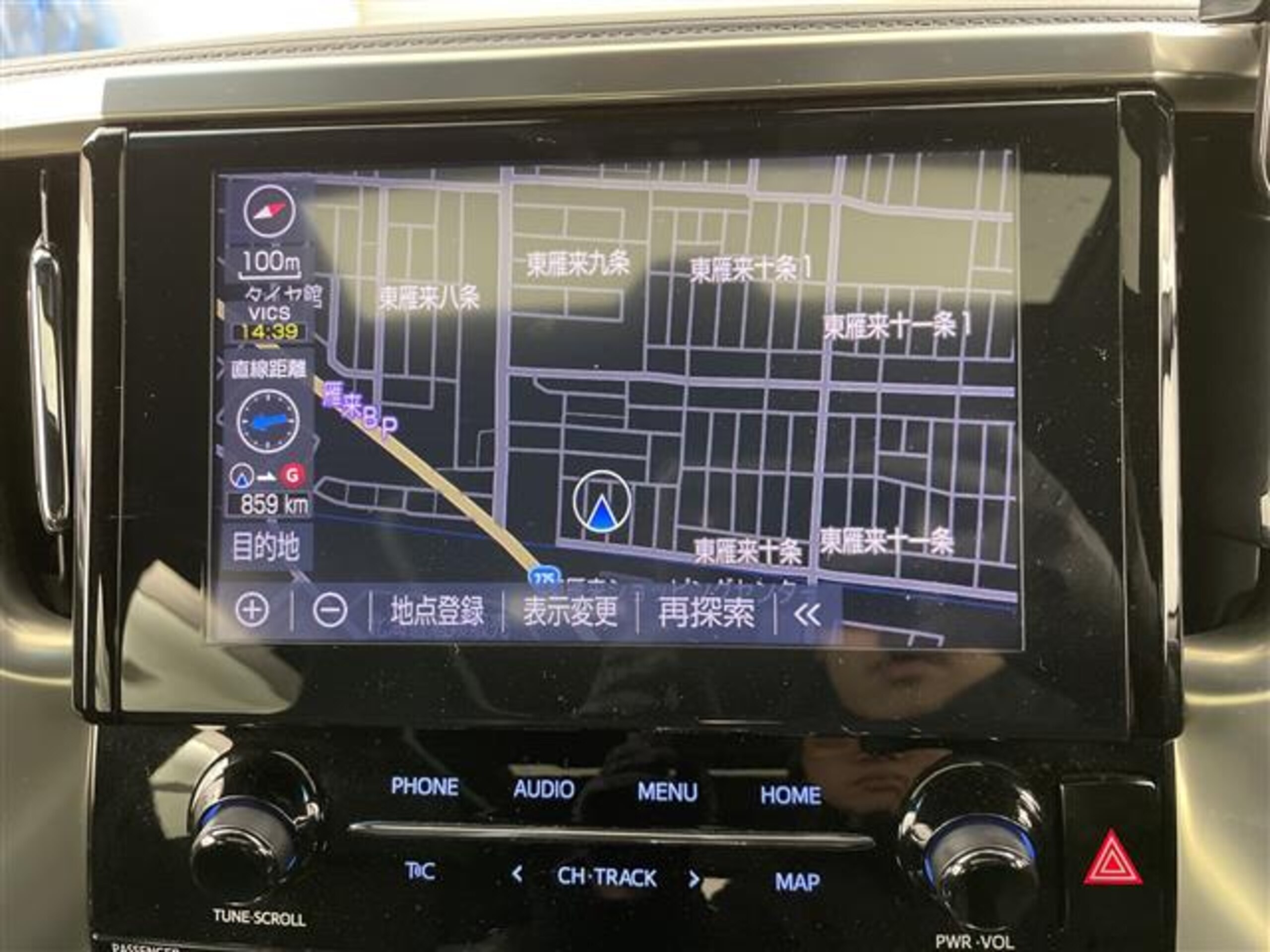 2022 Toyota Alphard — photo 3