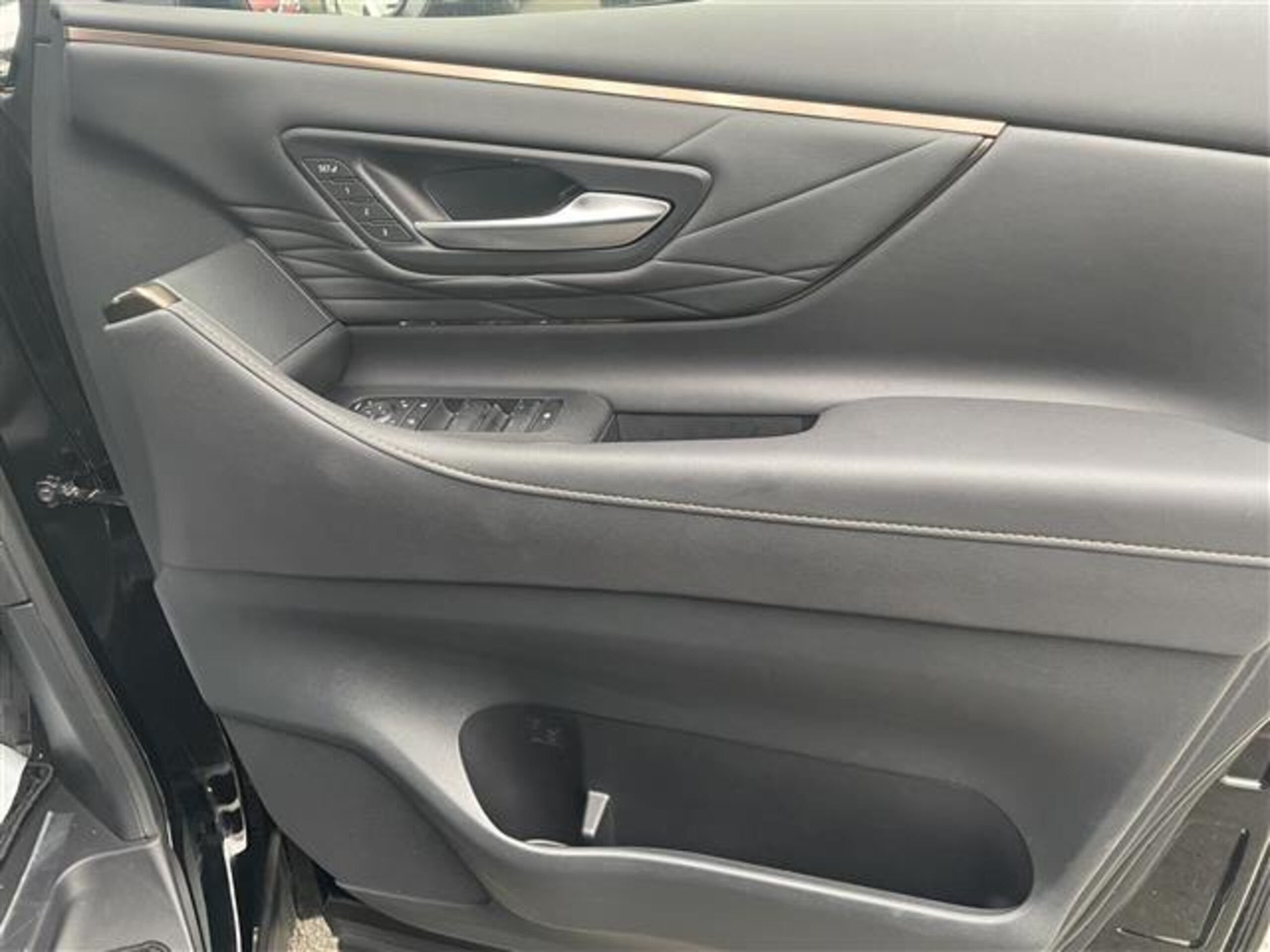 Toyota Alphard Hybrid 2.5 Z E-Four 4WD Modellista Aero Independent MR (Black) — photo 8