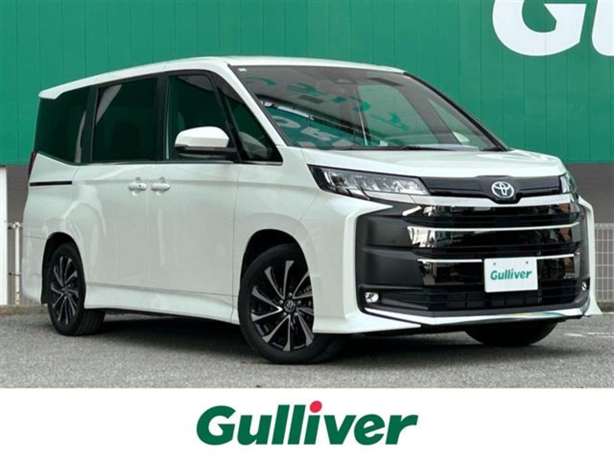 Toyota Noah 1.8 Hybrid S-Z