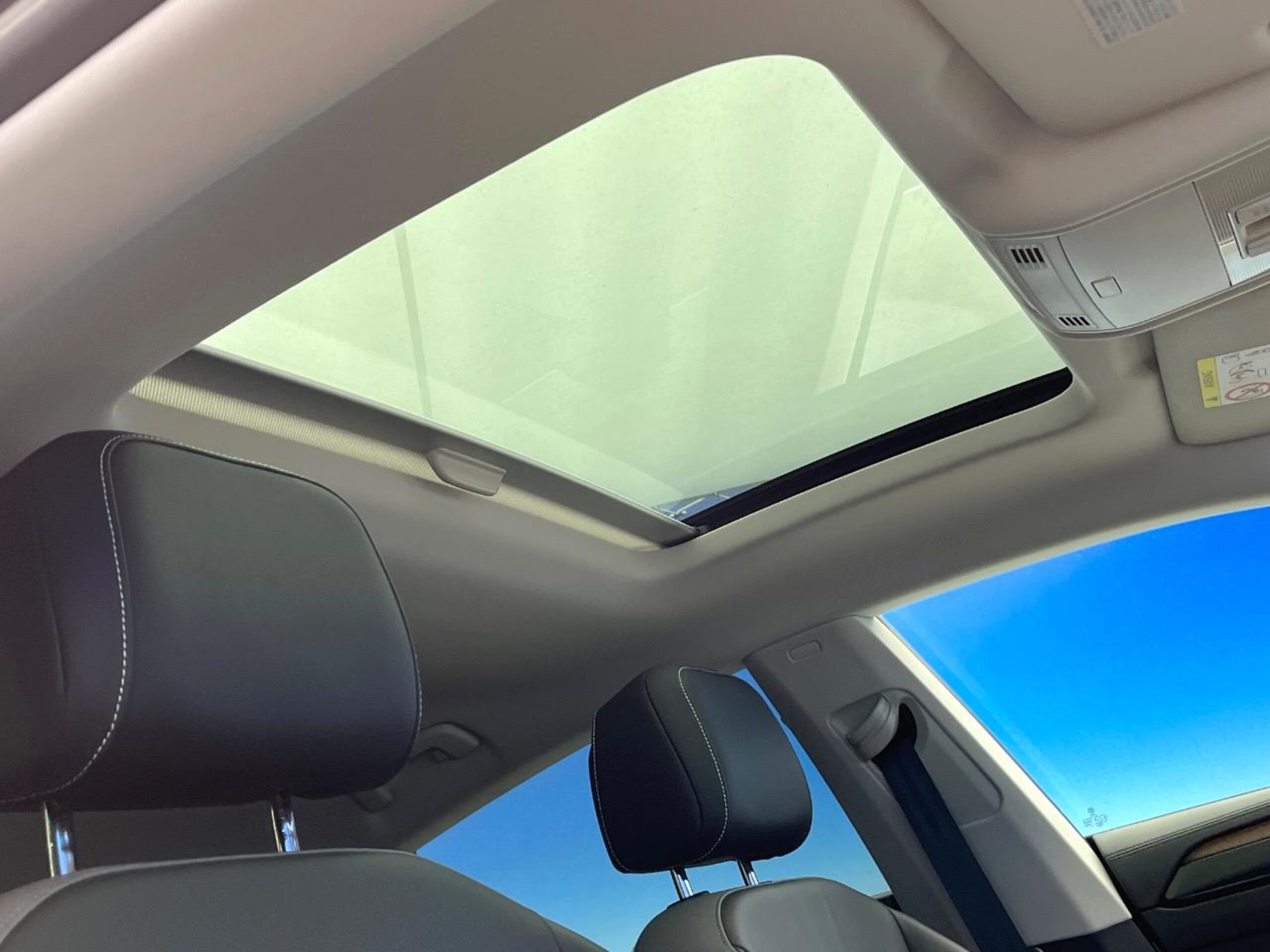 2021 Volkswagen Arteon — photo 3