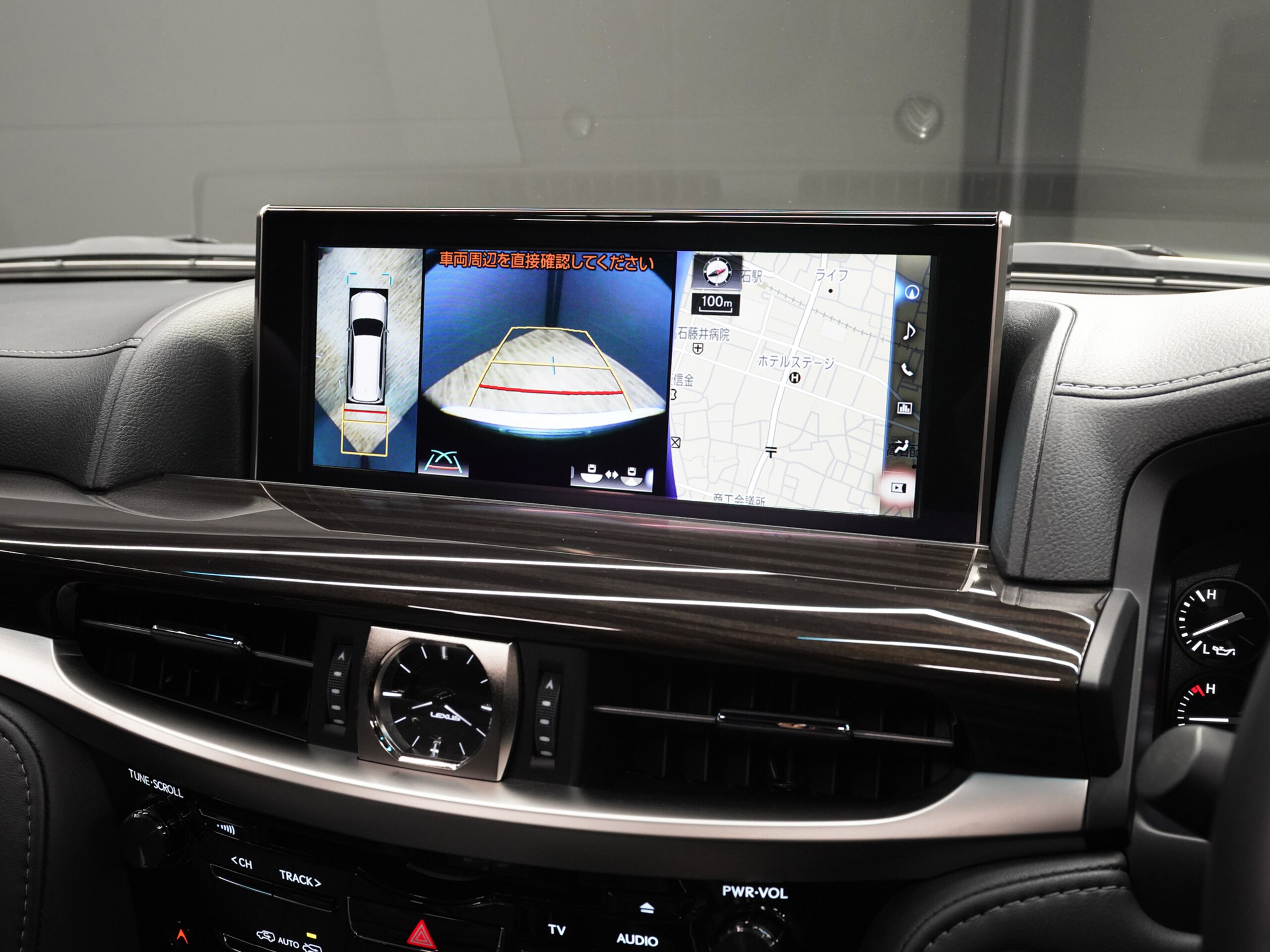 2020 Lexus Lx — photo 3