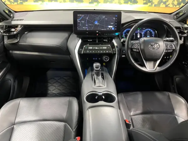 2023 Toyota Harrier — photo 2
