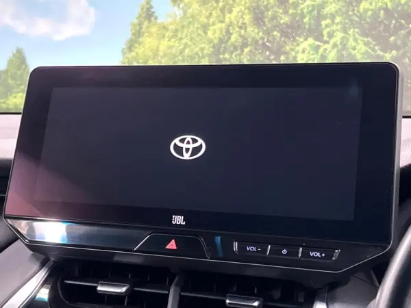 Toyota Harrier 2.5 Hybrid Z Leather Package Panorama Roof JBL Sound 12-inch Navigation Surround View Camera Digital Inner Mirror Blind Spot Monitor Genuine Leather Seats Non-smoking Seat Air Conditioning Power Back Door Steering Heater Radar Cruise (Platinum White Pearl Mica) — photo 7