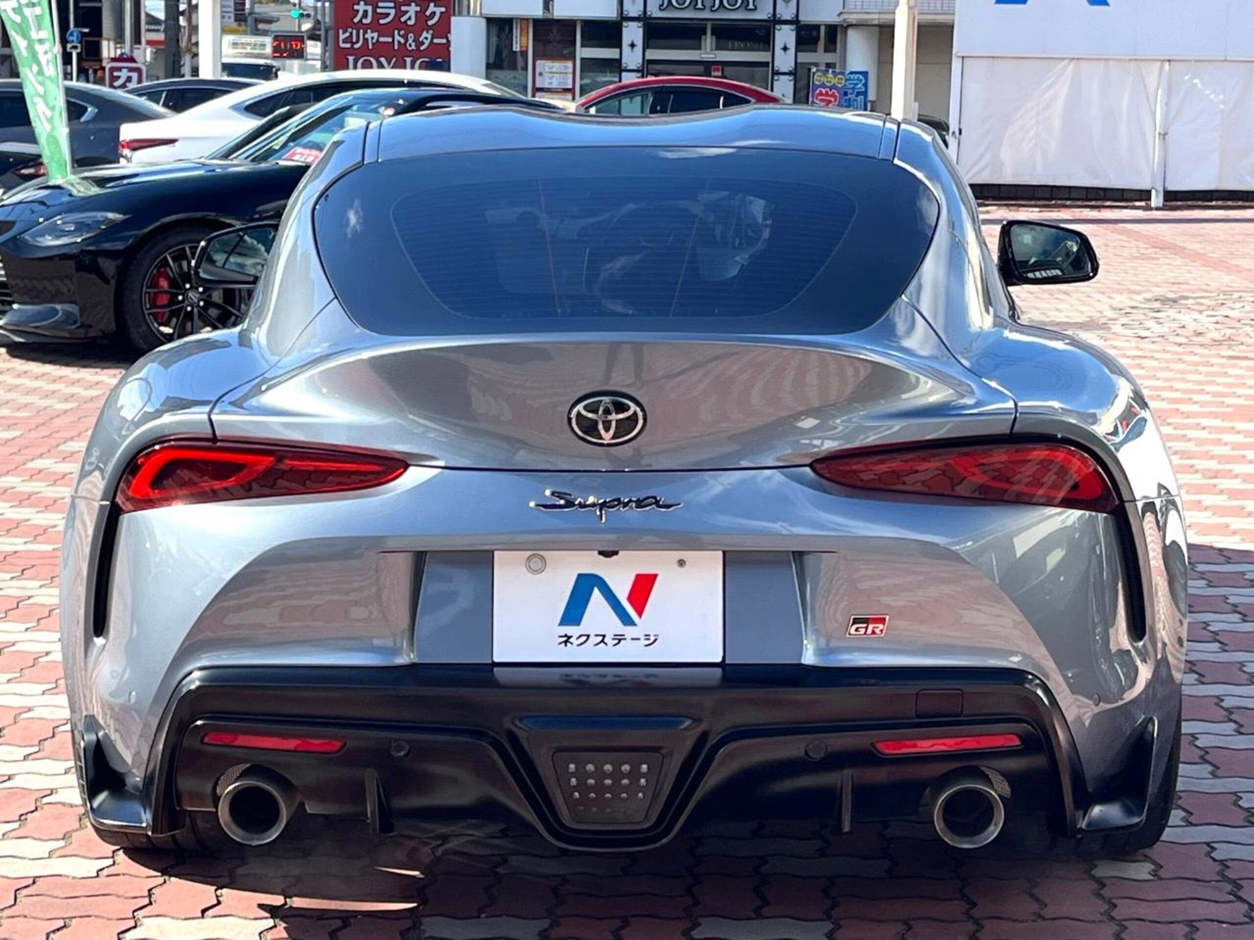 Toyota Supra 3.0 RZ with Black Leather Seats, JBL Sound, Heated Seats, Power Seats, Paddle Shifters, Seat Memory, Pre-Collision System, Radar Cruise, Non-Smoking, Corner Sensors, Smart Key, LED Headlights, ETC — photo 9