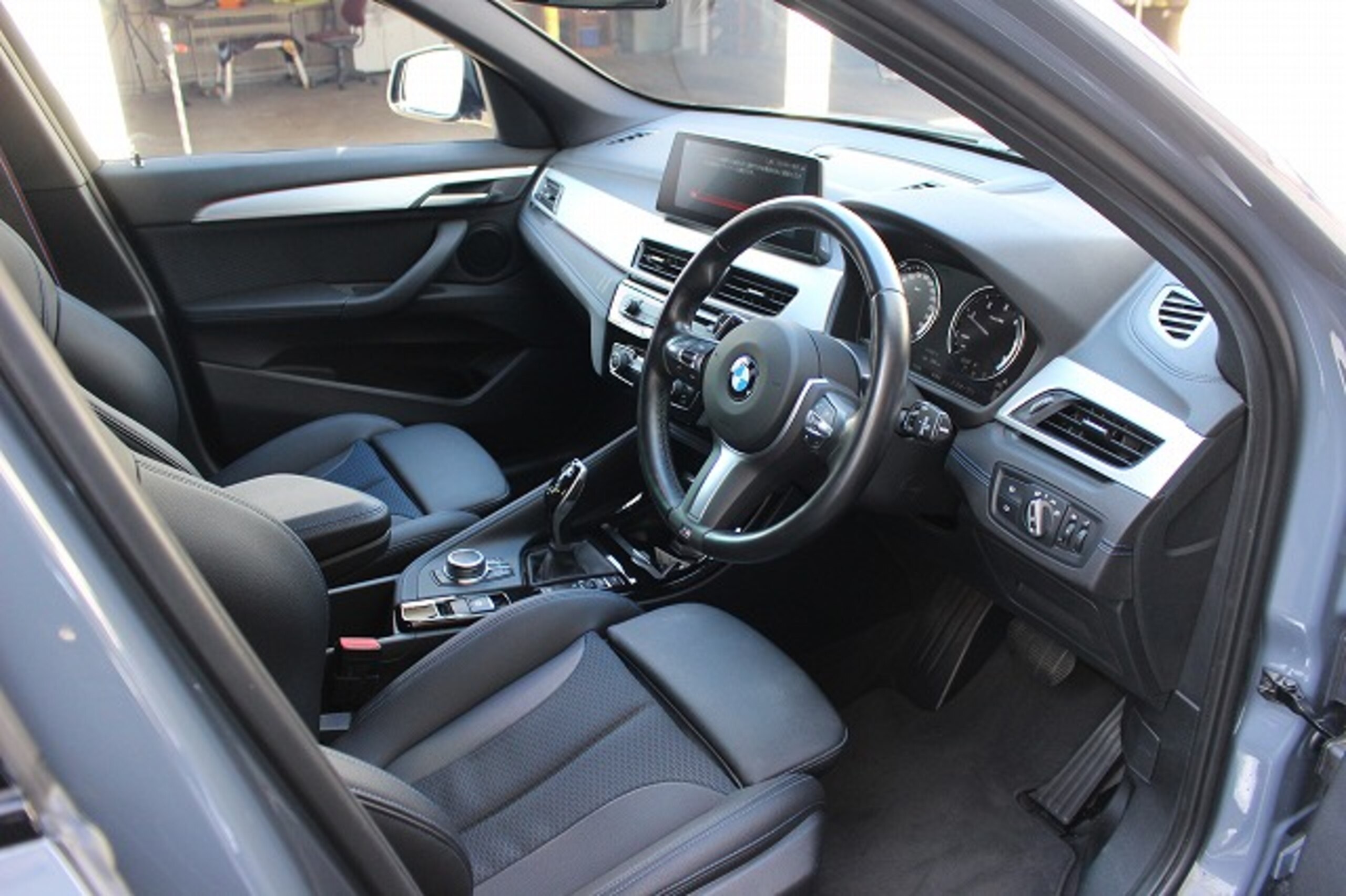 BMW X1 xDrive 18d M Sport 4WD — photo 7