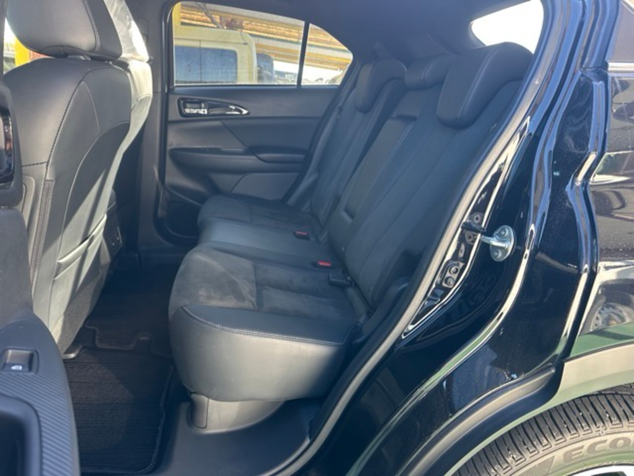 Mitsubishi Eclipse Cross PHEV 2.4 P 4WD — photo 8