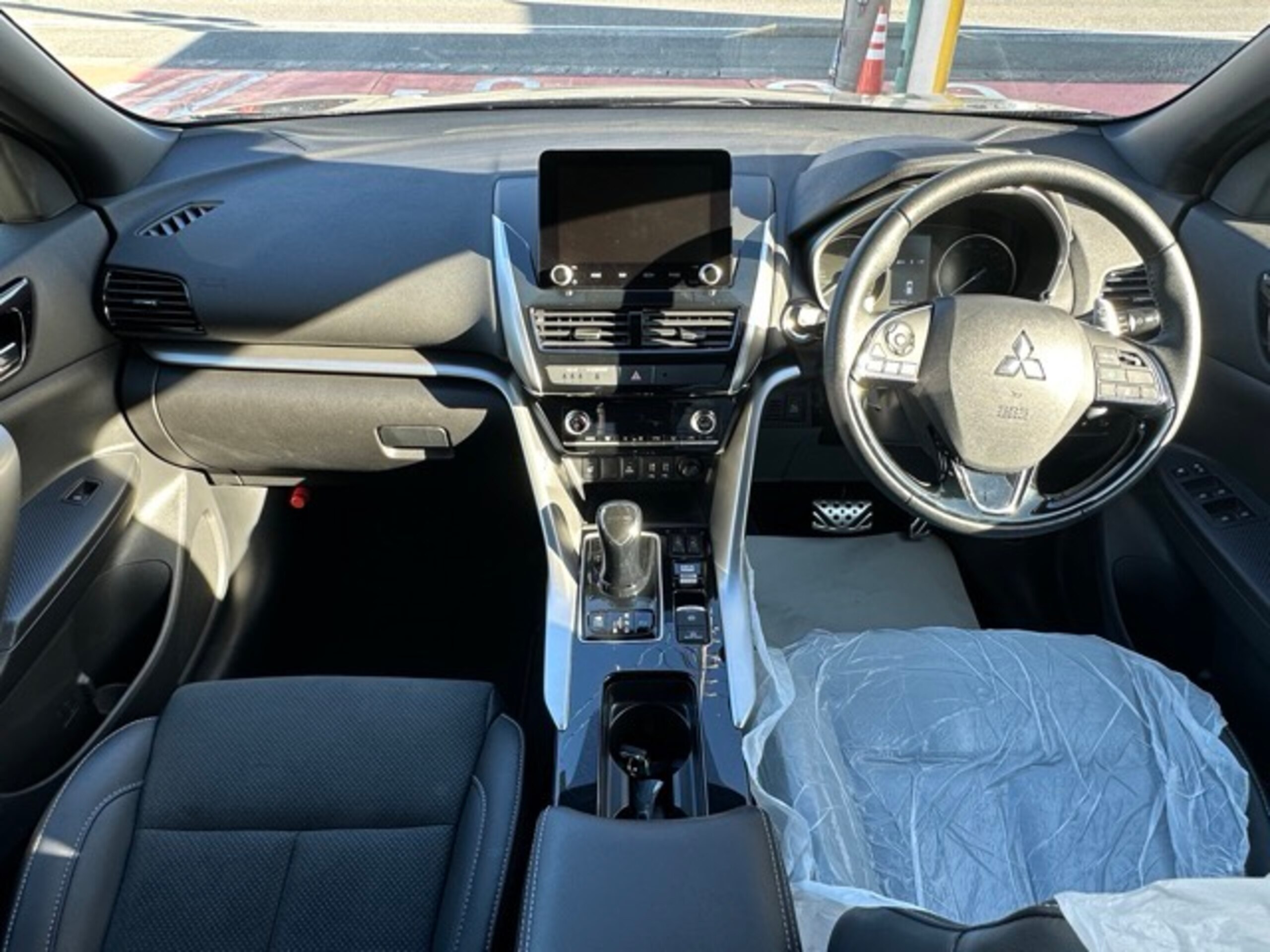 Mitsubishi Eclipse Cross PHEV 2.4 P 4WD — photo 9