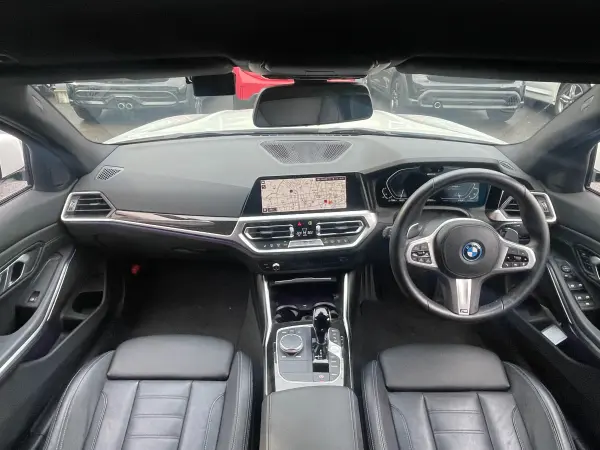 BMW 3 Series 330e M Sport Certified Used Car One Owner Highline Comfort Package Genuine Navigation Front/Rear Dashcam Seat Heater Power Trunk Parking Assistant Plus HiFi Speakers Genuine Black Leather Seats Front/Rear Drive Recorder ETC (Alpine White) — photo 7