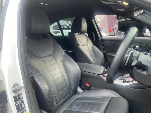 BMW 3 Series 330e M Sport Certified Used Car One Owner Highline Comfort Package Genuine Navigation Front/Rear Dashcam Seat Heater Power Trunk Parking Assistant Plus HiFi Speakers Genuine Black Leather Seats Front/Rear Drive Recorder ETC (Alpine White) — photo 8