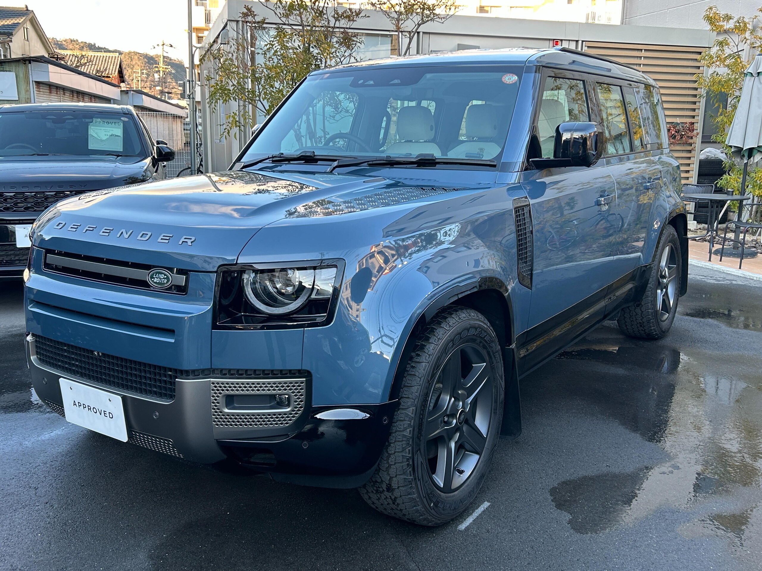 2025 Landrover Defender — photo 3